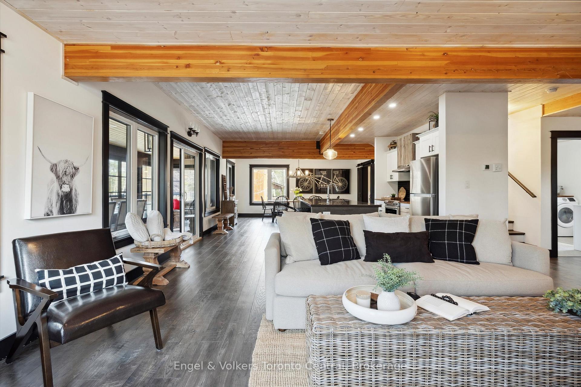Photo 29 of 57 Pinetree Road, Gravenhurst — HOMEH