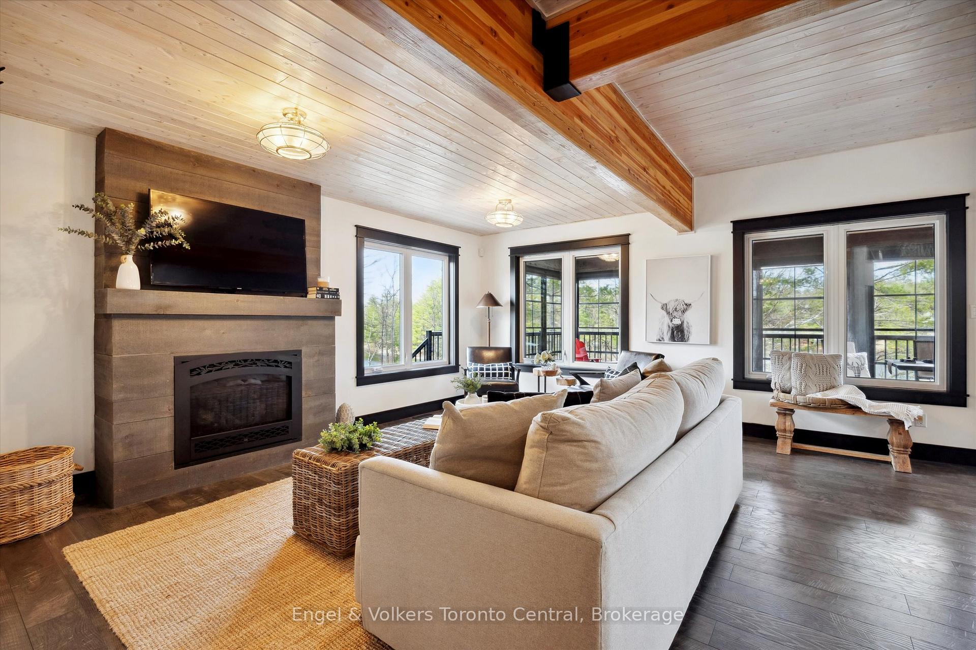 Photo 11 of 57 Pinetree Road, Gravenhurst — HOMEH