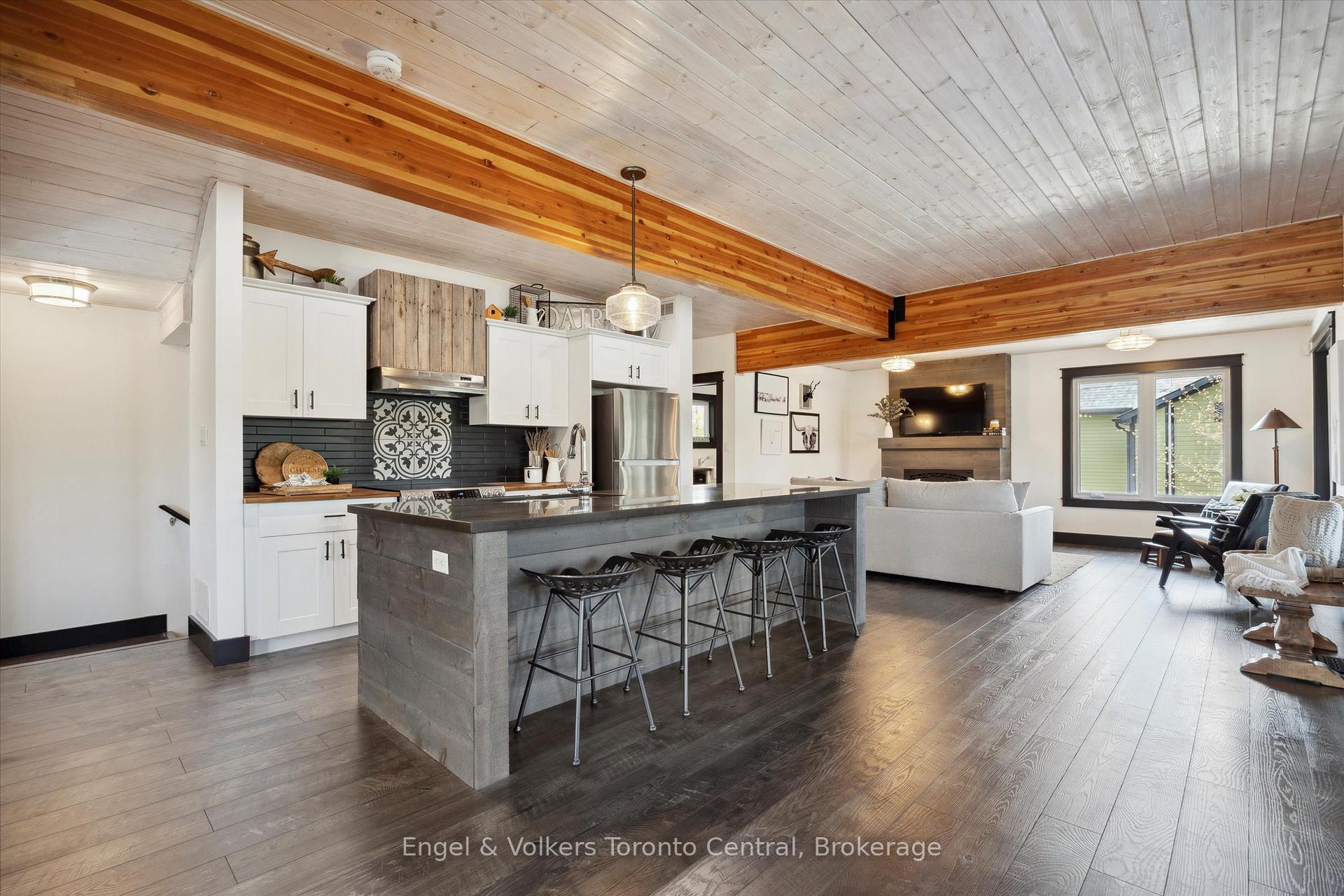 Photo 13 of 57 Pinetree Road, Gravenhurst — HOMEH