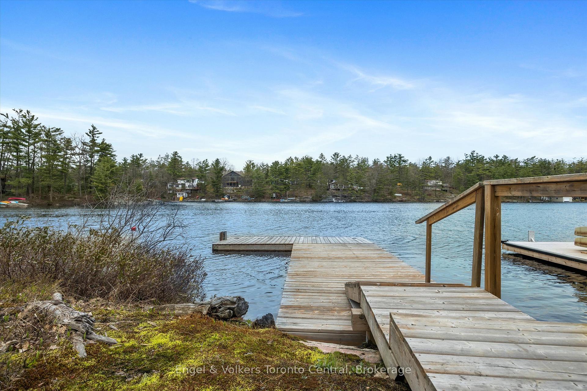 Photo 25 of 57 Pinetree Road, Gravenhurst — HOMEH