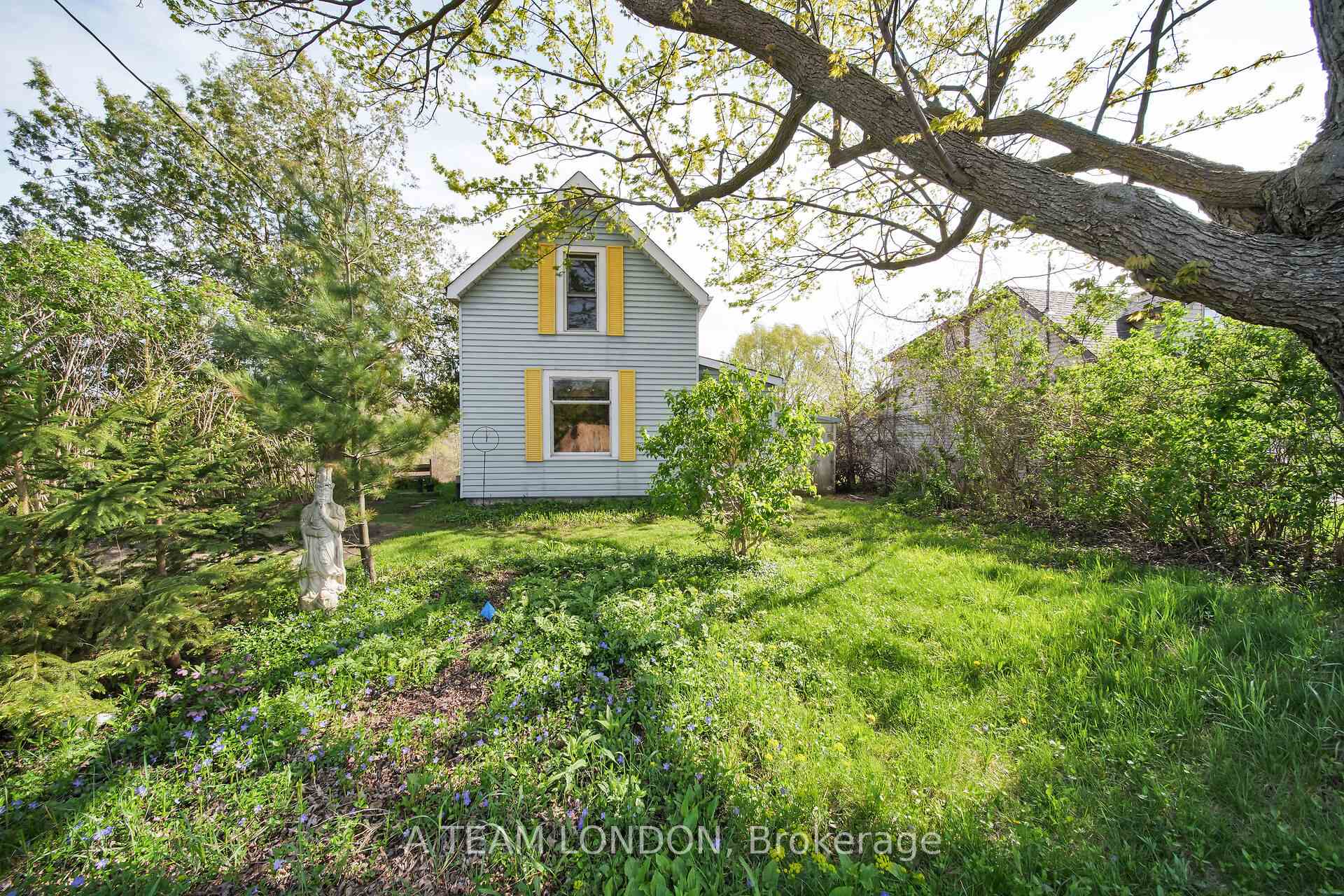 Photo 1 of 19 Norlan Avenue, London, East O — HOMEH