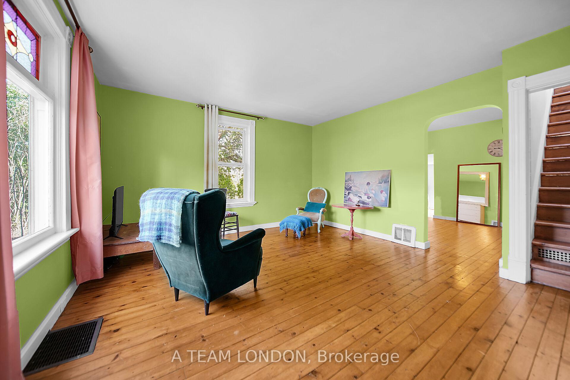 Photo 12 of 19 Norlan Avenue, London, East O — HOMEH