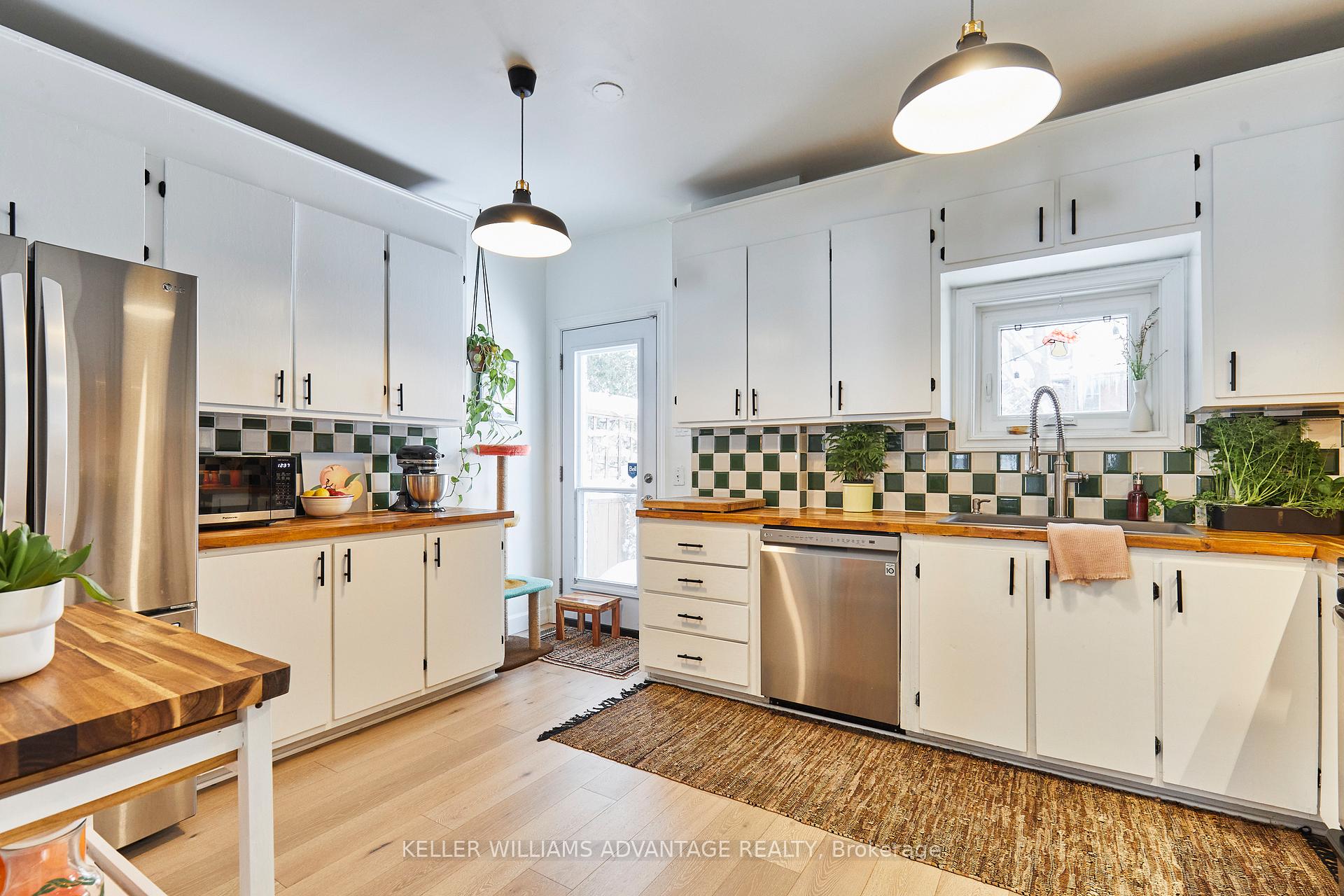 Photo 5 of 17 Cumberland Avenue, Hamilton, St. Clair — HOMEH