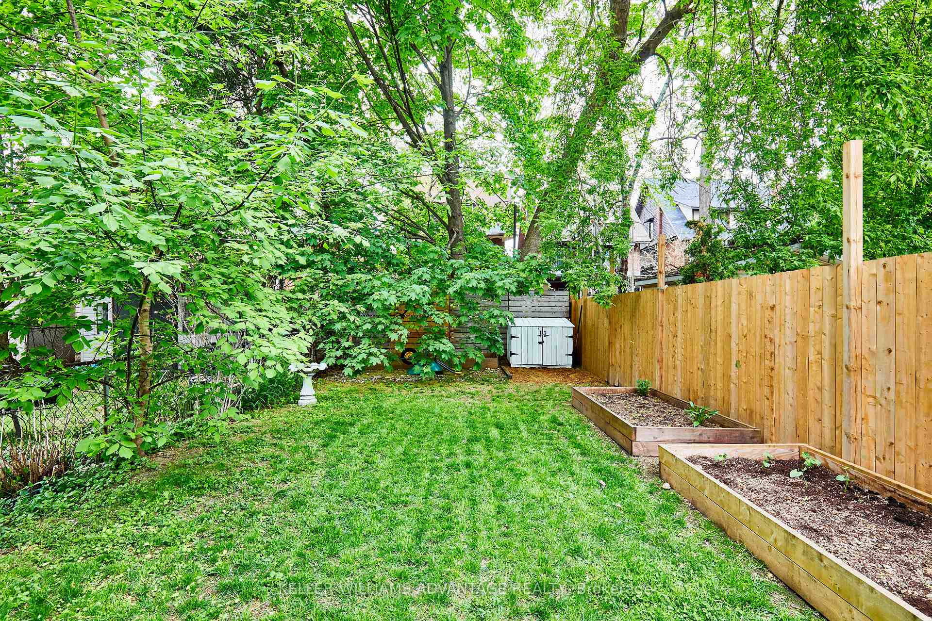 Photo 8 of 17 Cumberland Avenue, Hamilton, St. Clair — HOMEH