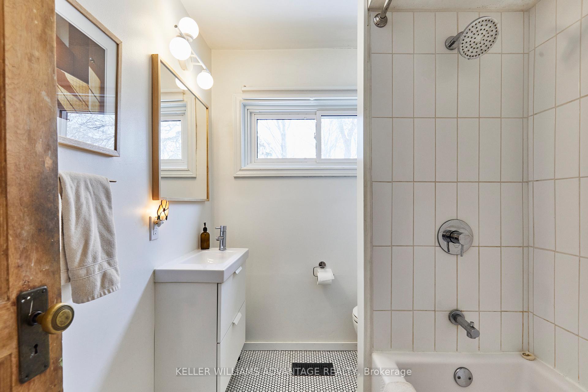Photo 39 of 17 Cumberland Avenue, Hamilton, St. Clair — HOMEH