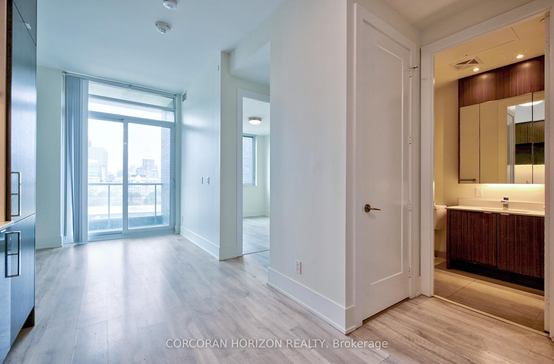Photo 12 of Unit PH26, 1 Edgewater Drive, Toronto, Waterfront Communities — HOMEH