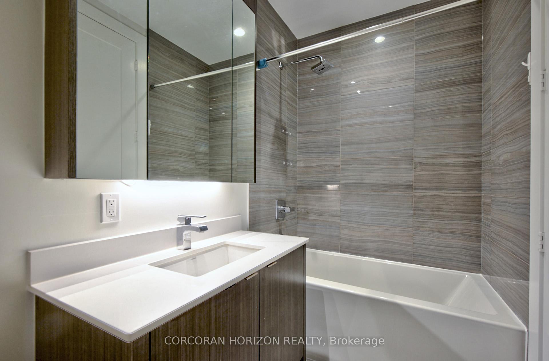 Photo 16 of Unit PH26, 1 Edgewater Drive, Toronto, Waterfront Communities — HOMEH