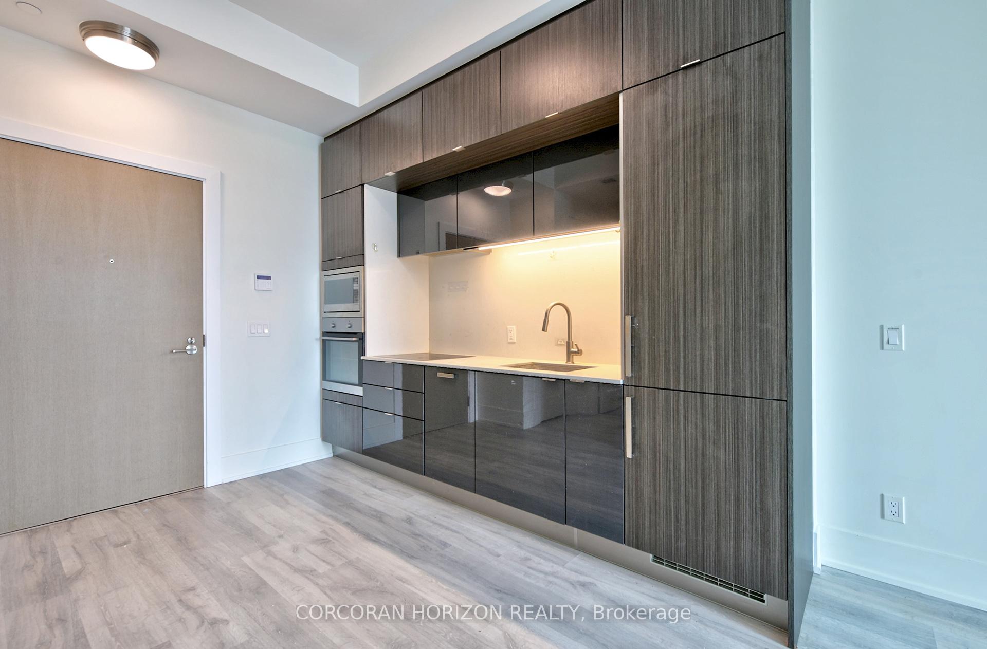 Photo 7 of Unit PH26, 1 Edgewater Drive, Toronto, Waterfront Communities — HOMEH