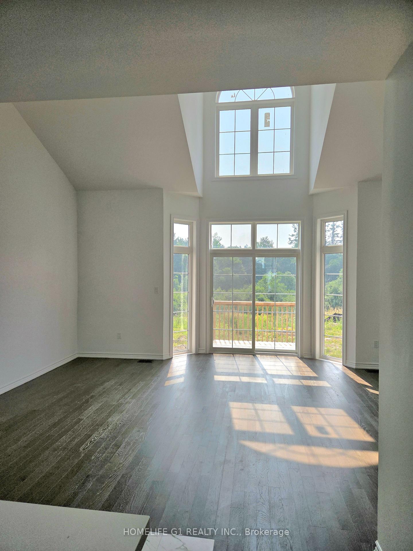 Photo 3 of 3 Turnberry Court, Bracebridge, Macaulay — HOMEH