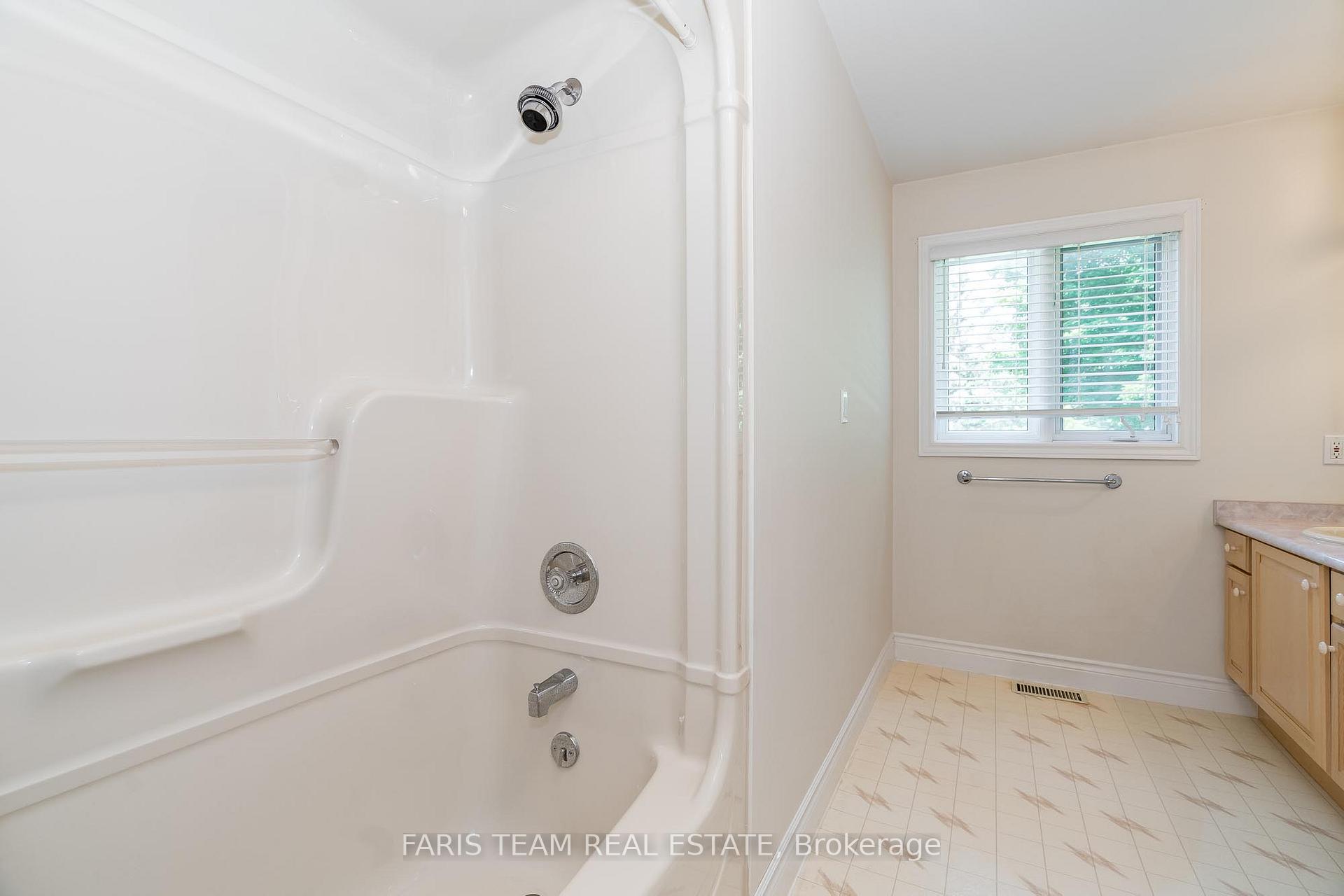 Photo 34 of 2087 Wilkinson Street, Innisfil, Rural Innisfil — HOMEH