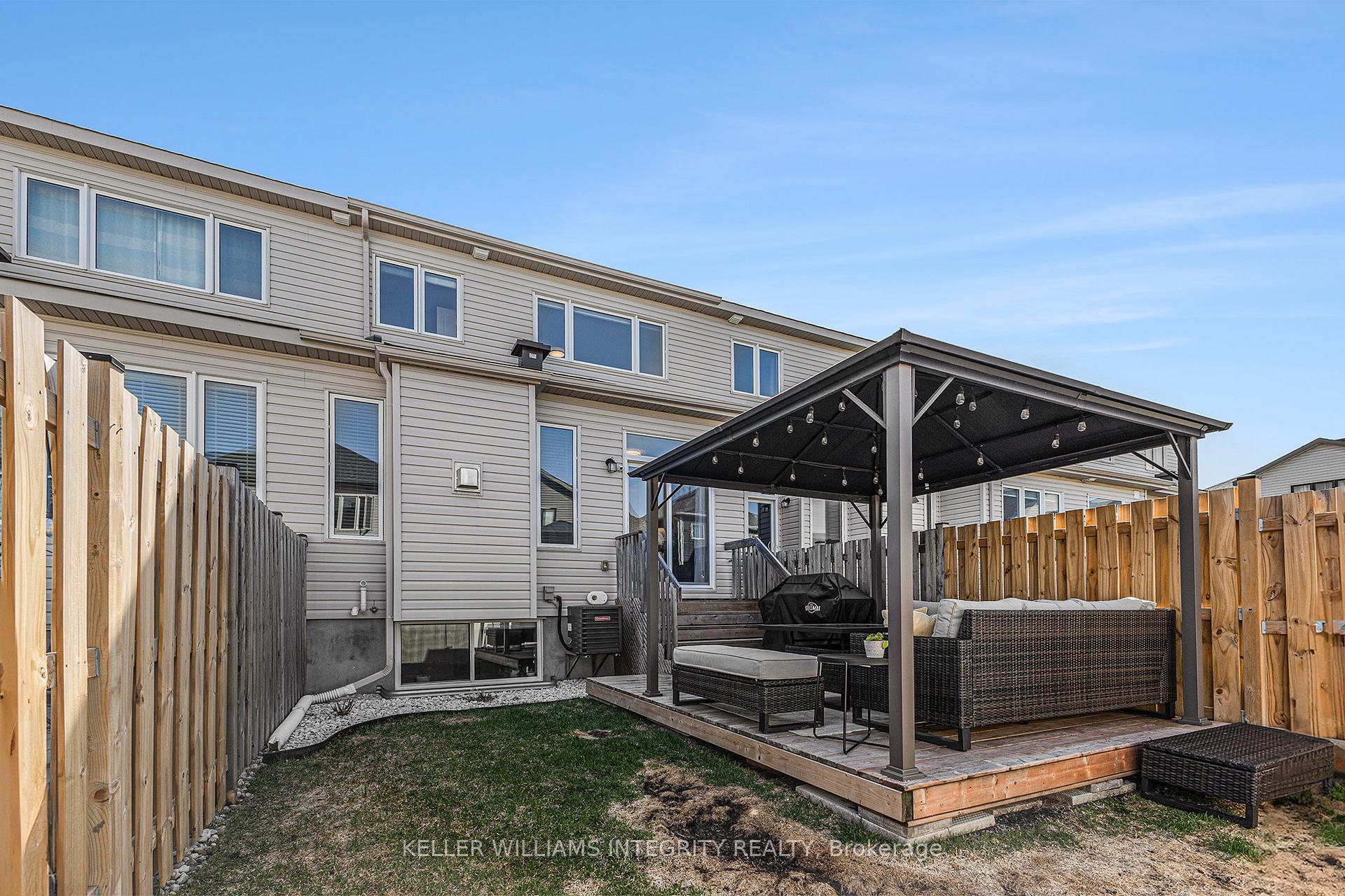 Photo 7 of 1156 Beckett Crescent, Ottawa, Stittsville (South) — HOMEH
