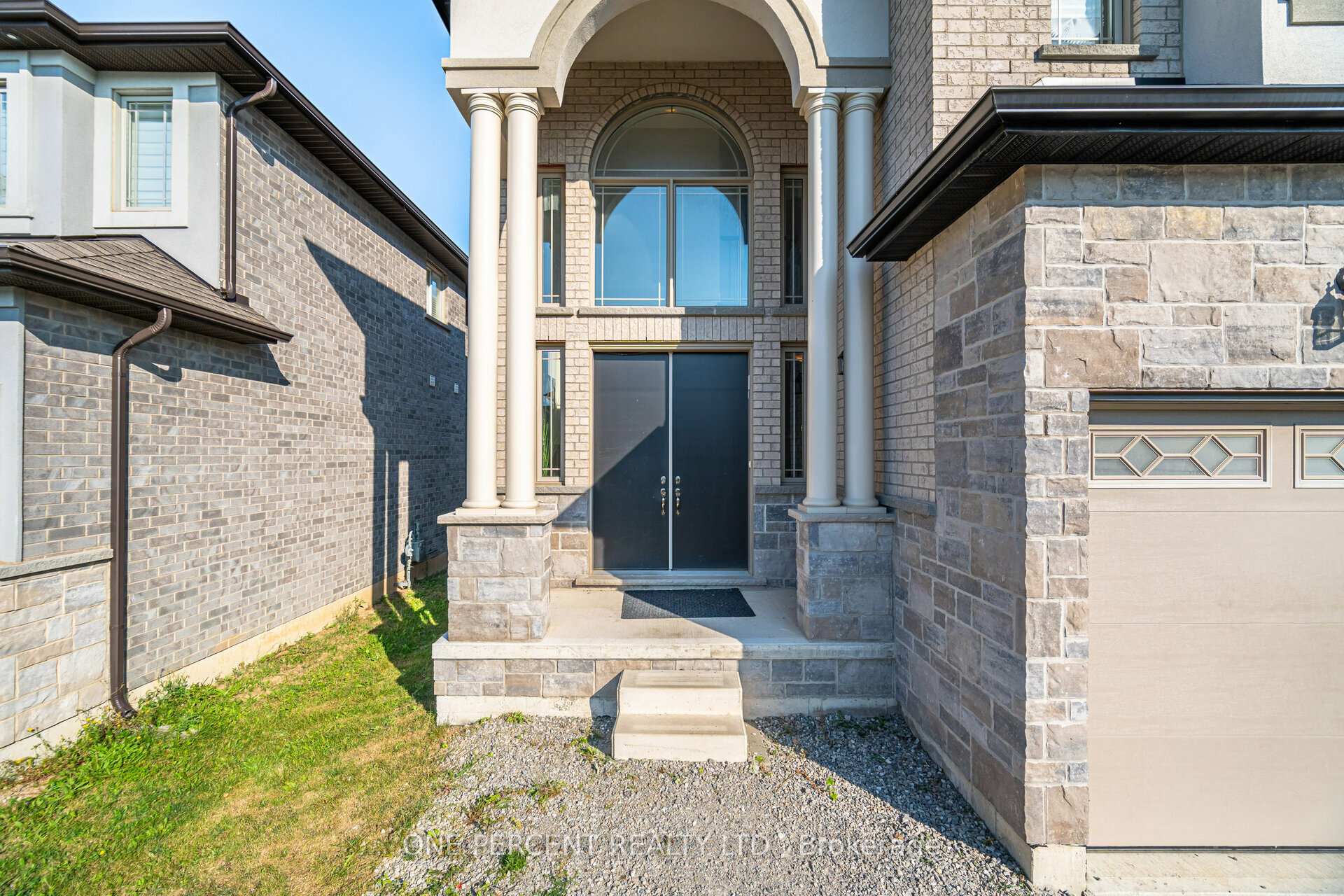 Photo 18 of 15 Riesling Court, Hamilton, Gershome — HOMEH