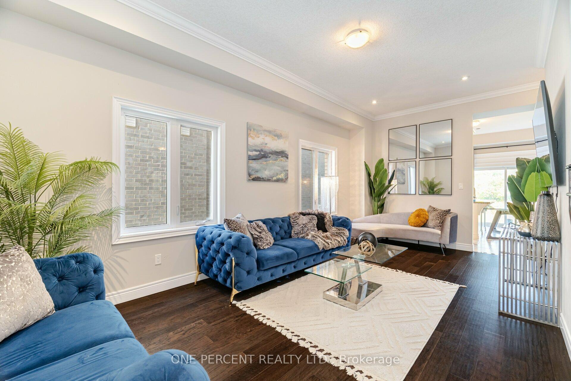 Photo 5 of 15 Riesling Court, Hamilton, Gershome — HOMEH