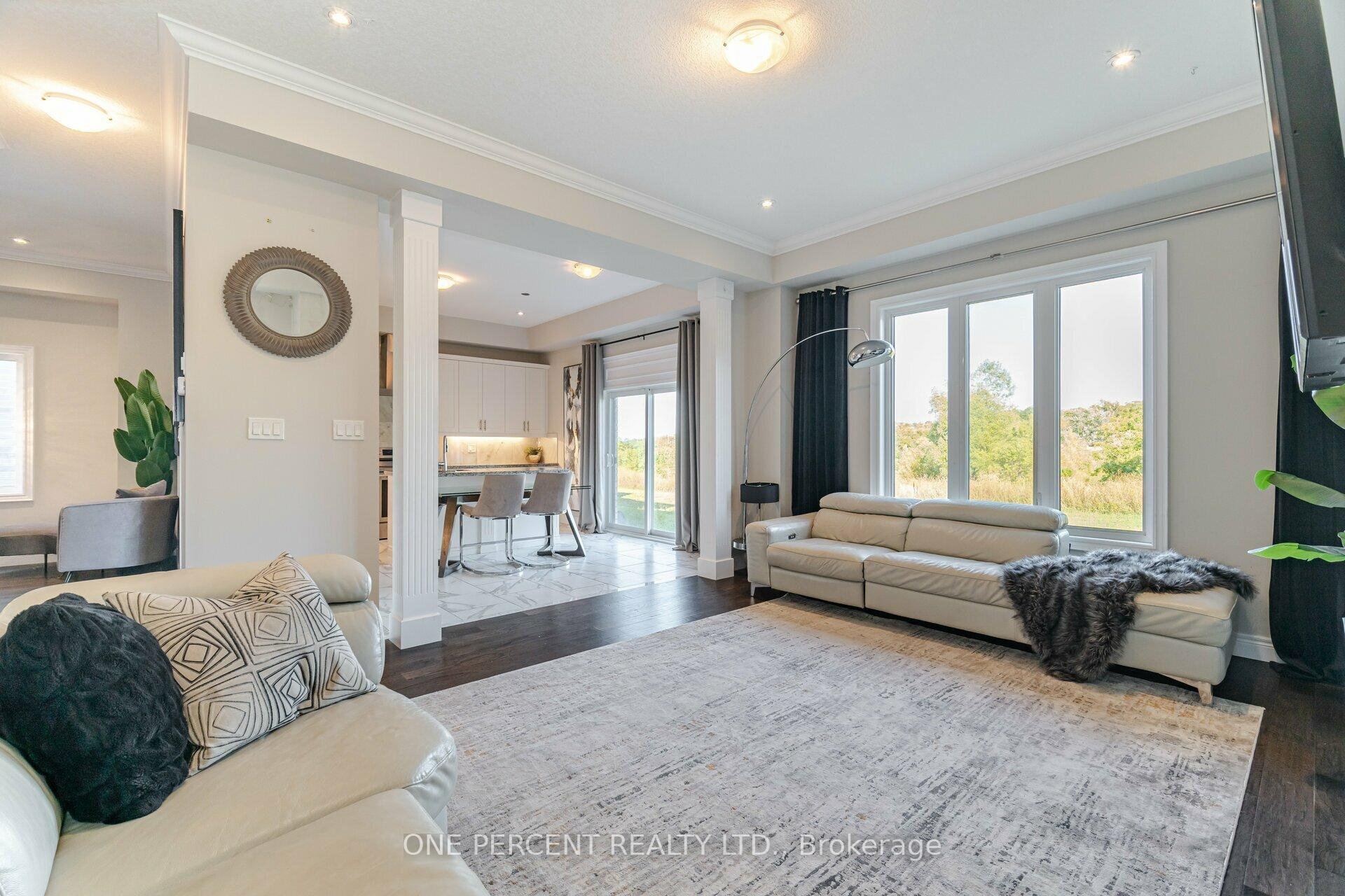 Photo 10 of 15 Riesling Court, Hamilton, Gershome — HOMEH
