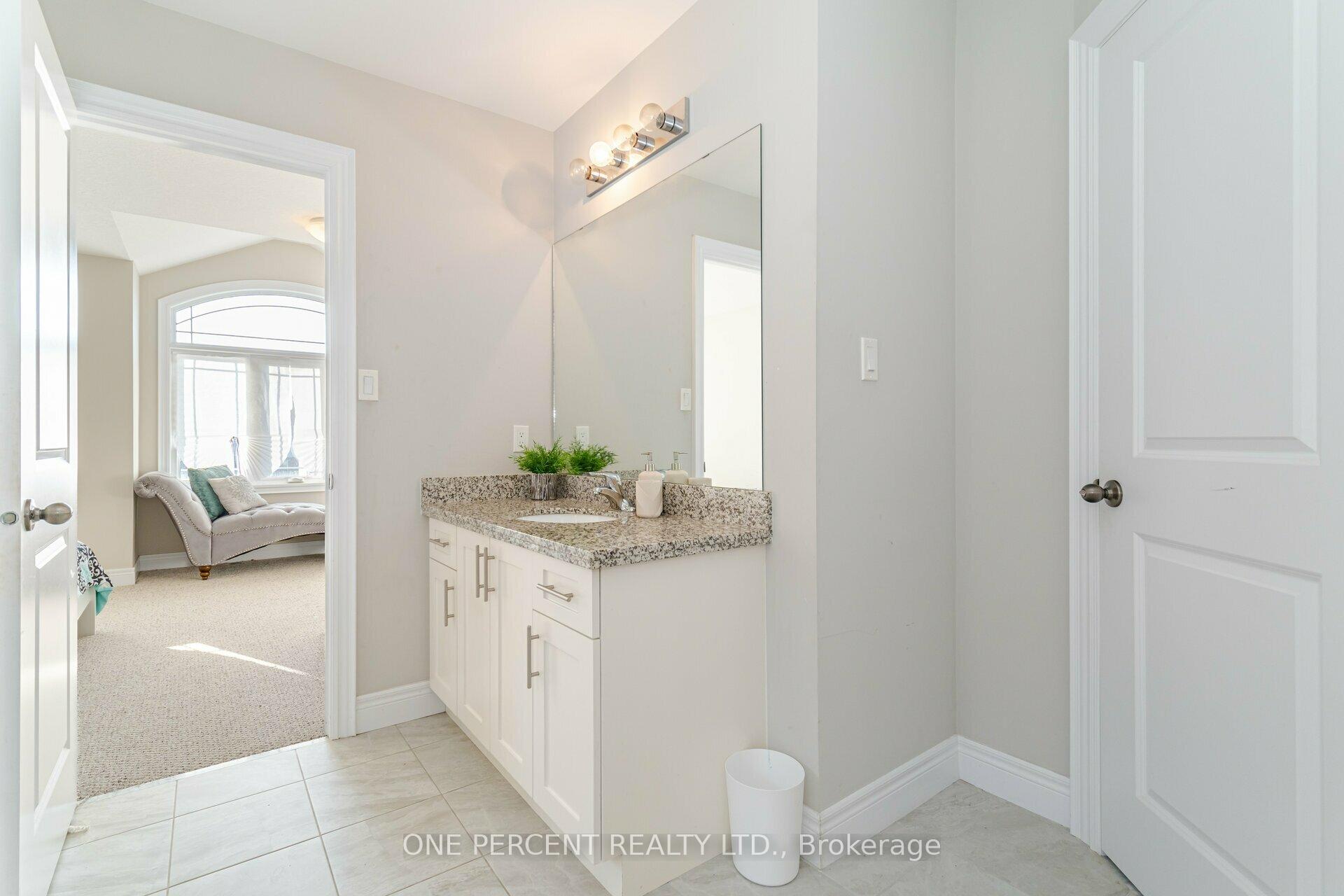 Photo 20 of 15 Riesling Court, Hamilton, Gershome — HOMEH