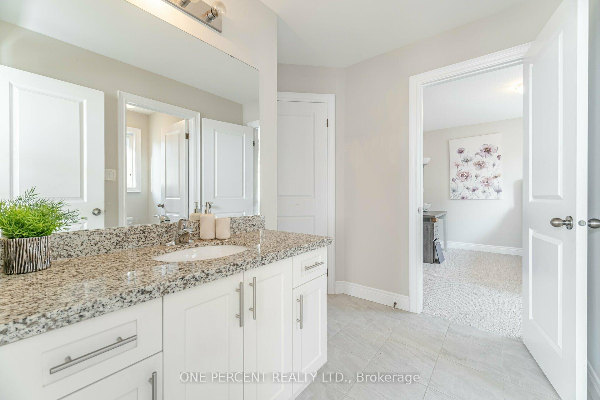 Photo 25 of 15 Riesling Court, Hamilton, Gershome — HOMEH