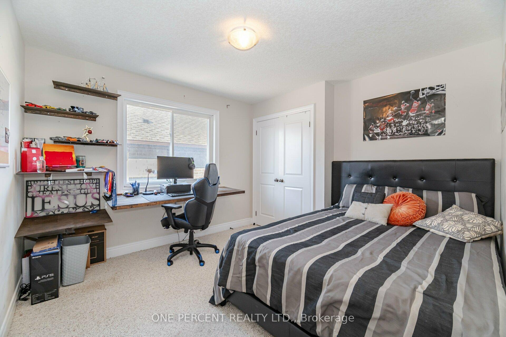 Photo 29 of 15 Riesling Court, Hamilton, Gershome — HOMEH