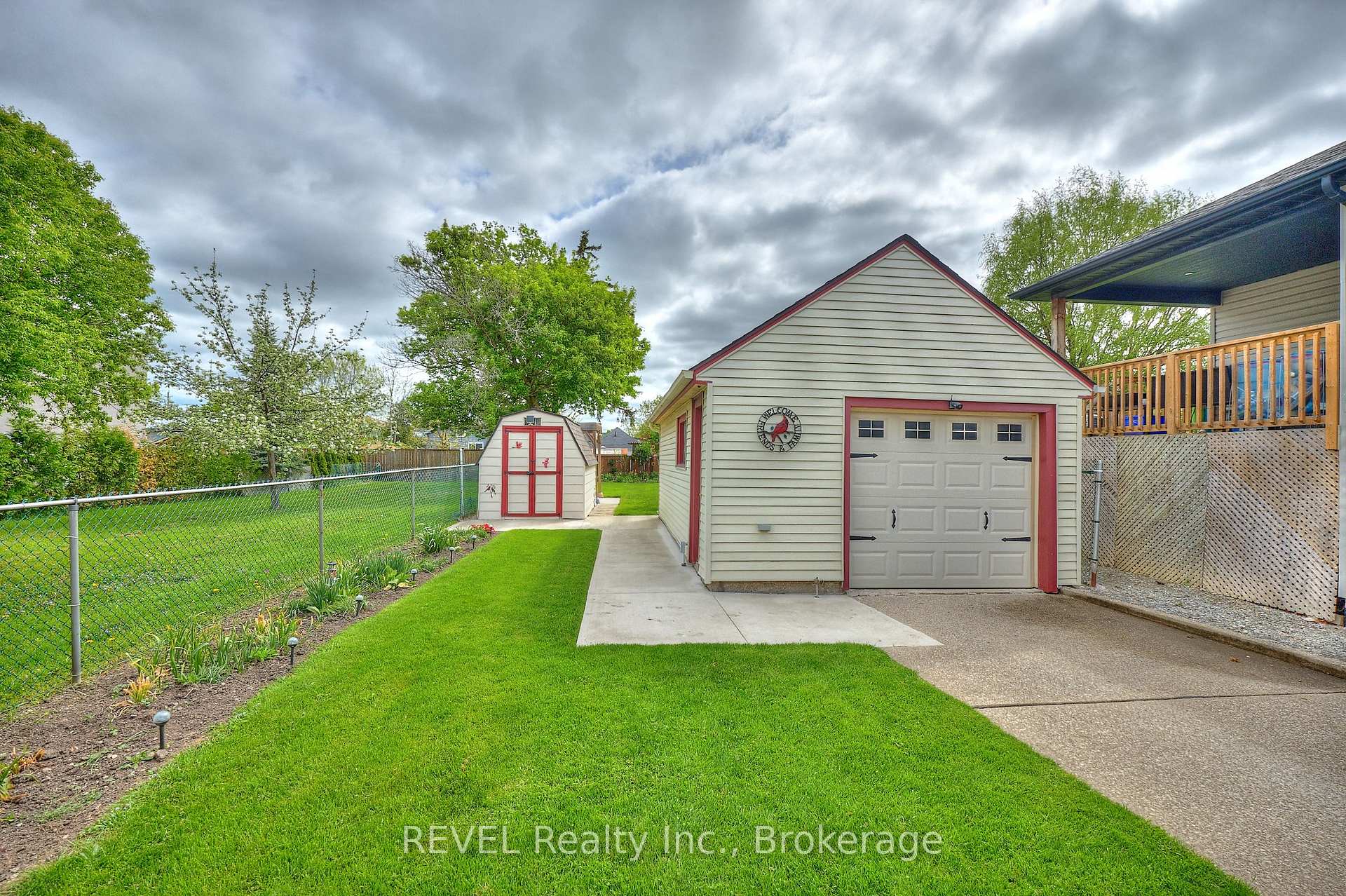 Photo 16 of 9 Edith Street, St. Catharines, Western Hill — HOMEH