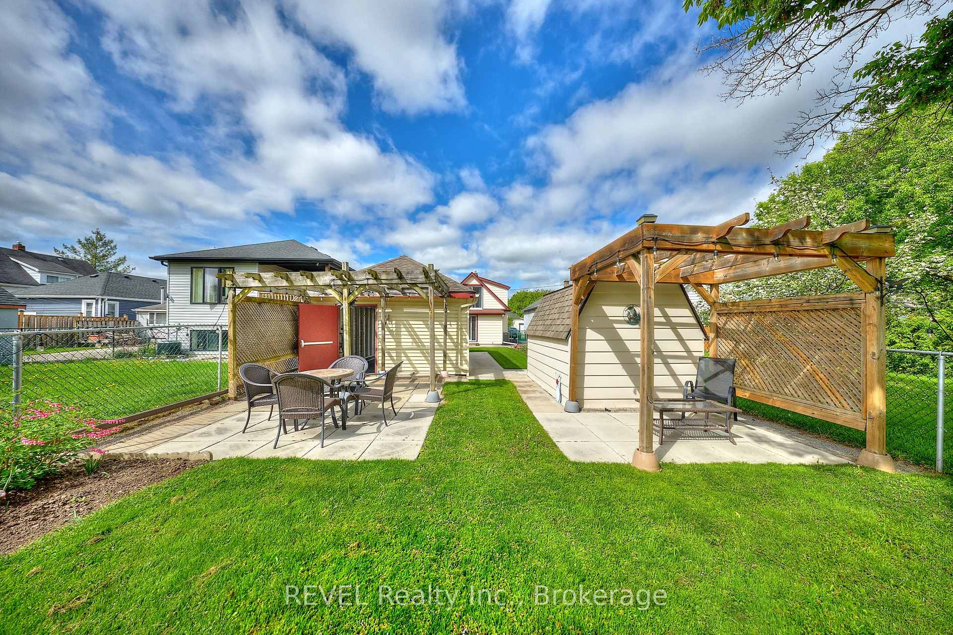 Photo 28 of 9 Edith Street, St. Catharines, Western Hill — HOMEH