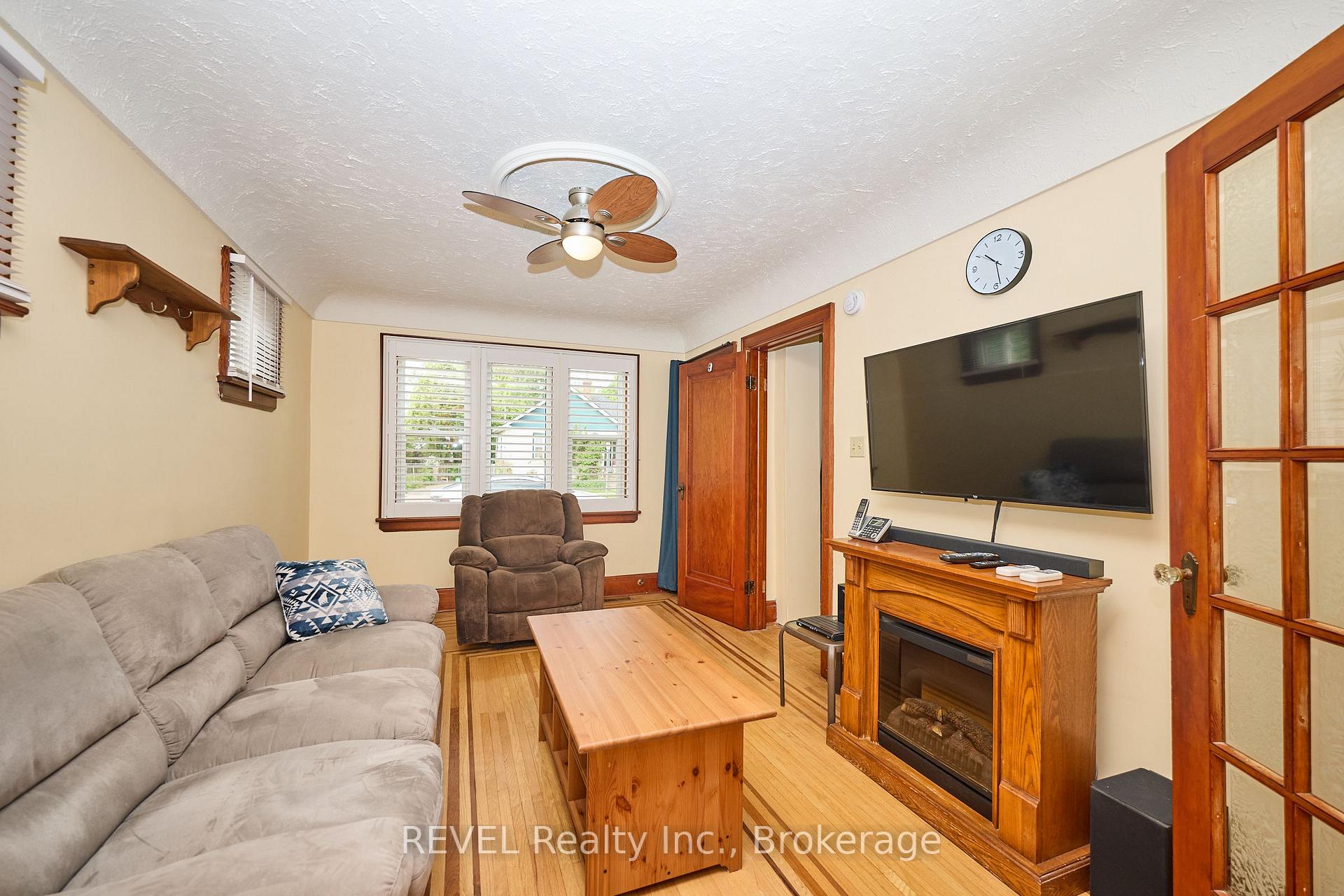 Photo 23 of 9 Edith Street, St. Catharines, Western Hill — HOMEH