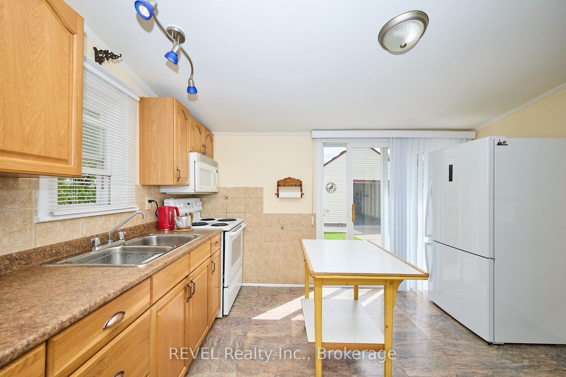 Photo 17 of 9 Edith Street, St. Catharines, Western Hill — HOMEH