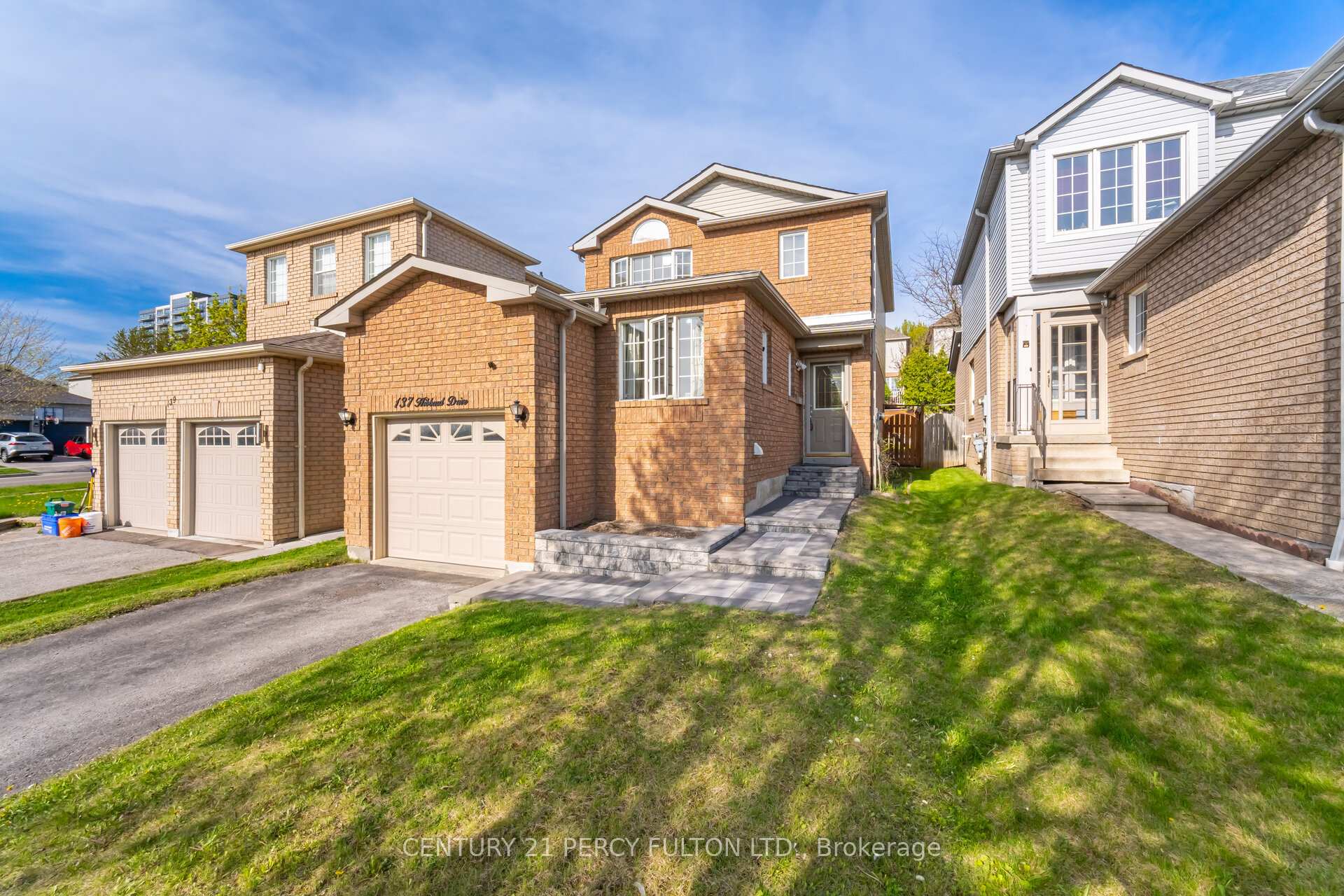 Photo 2 of 137 Hibbard Drive, Ajax, Central — HOMEH