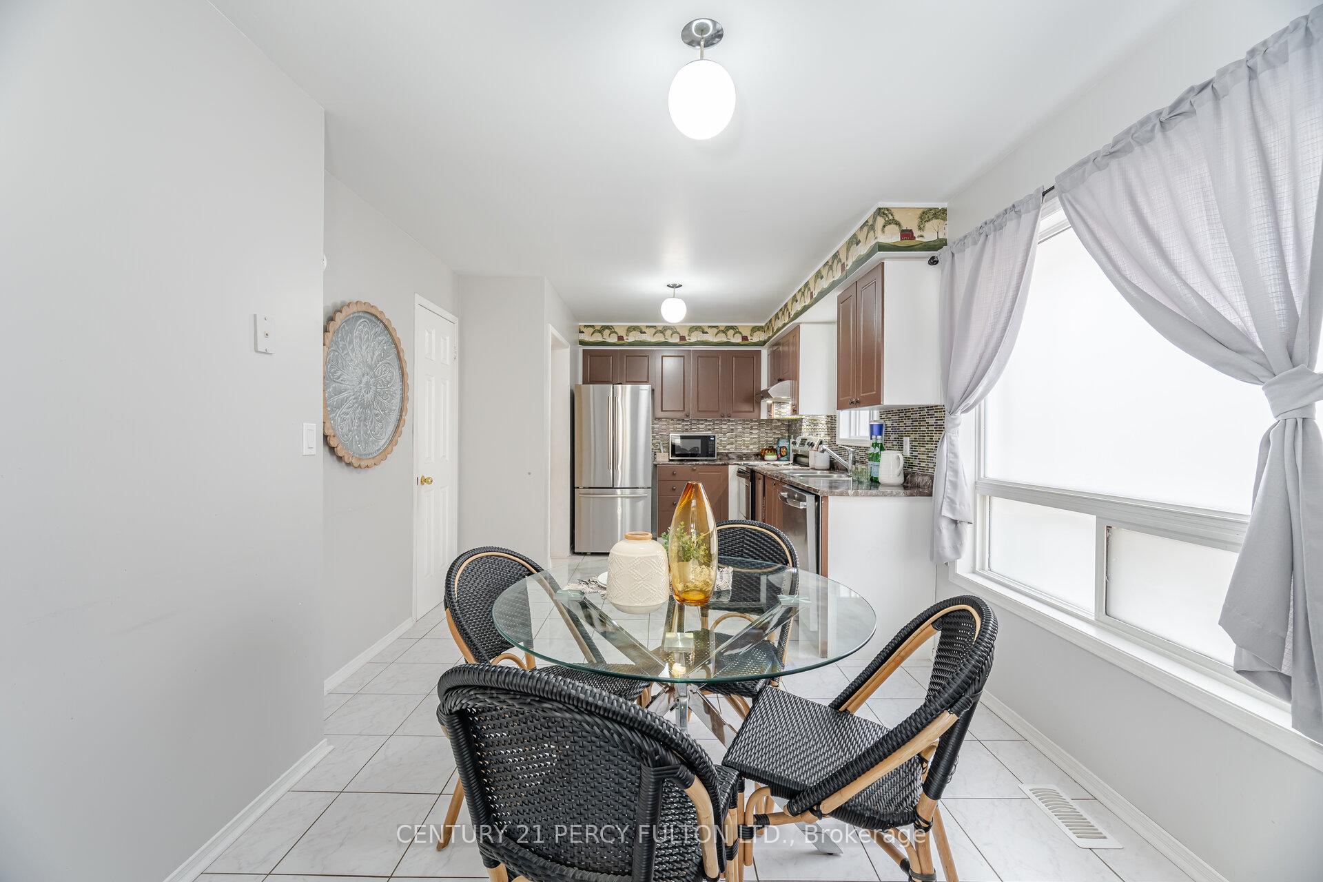 Photo 8 of 137 Hibbard Drive, Ajax, Central — HOMEH