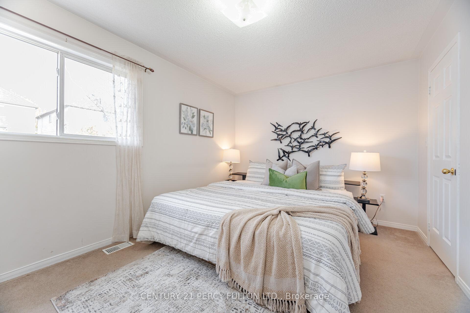 Photo 15 of 137 Hibbard Drive, Ajax, Central — HOMEH