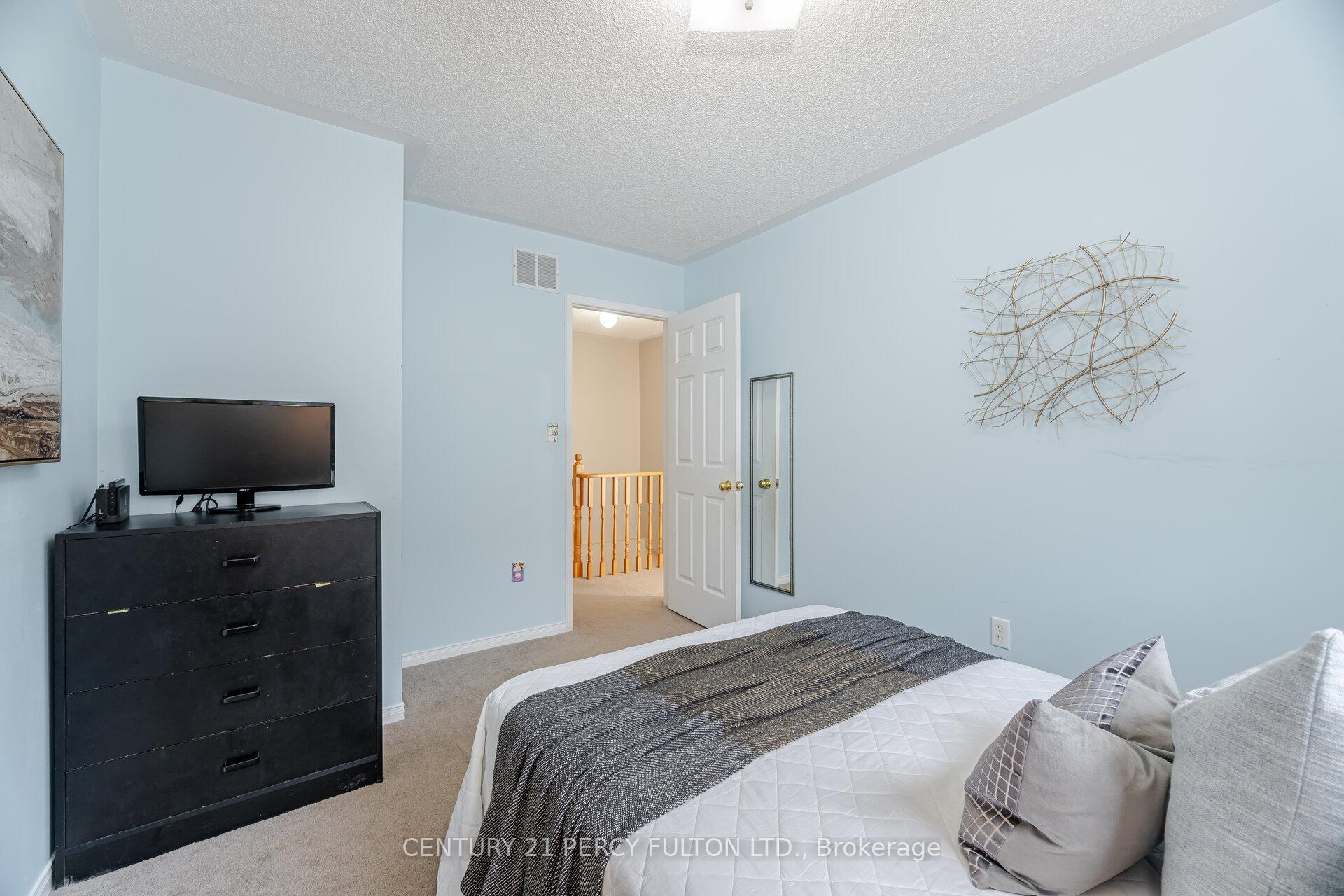 Photo 41 of 137 Hibbard Drive, Ajax, Central — HOMEH