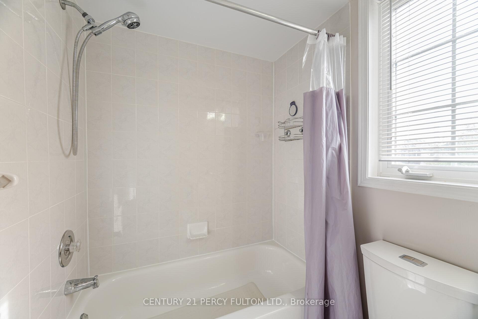 Photo 23 of 137 Hibbard Drive, Ajax, Central — HOMEH