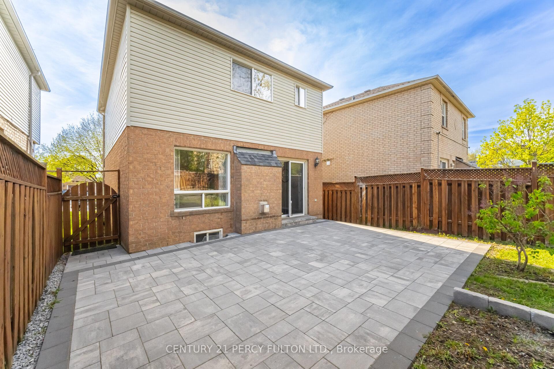 Photo 37 of 137 Hibbard Drive, Ajax, Central — HOMEH