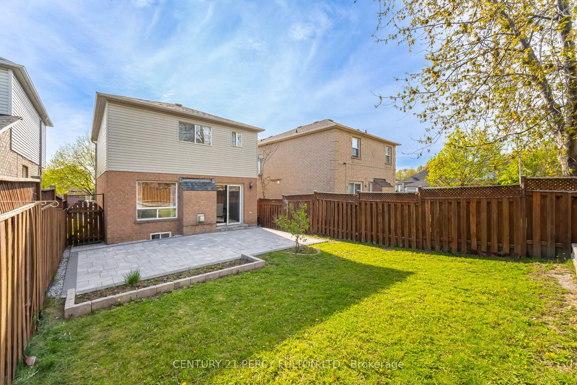 Photo 35 of 137 Hibbard Drive, Ajax, Central — HOMEH