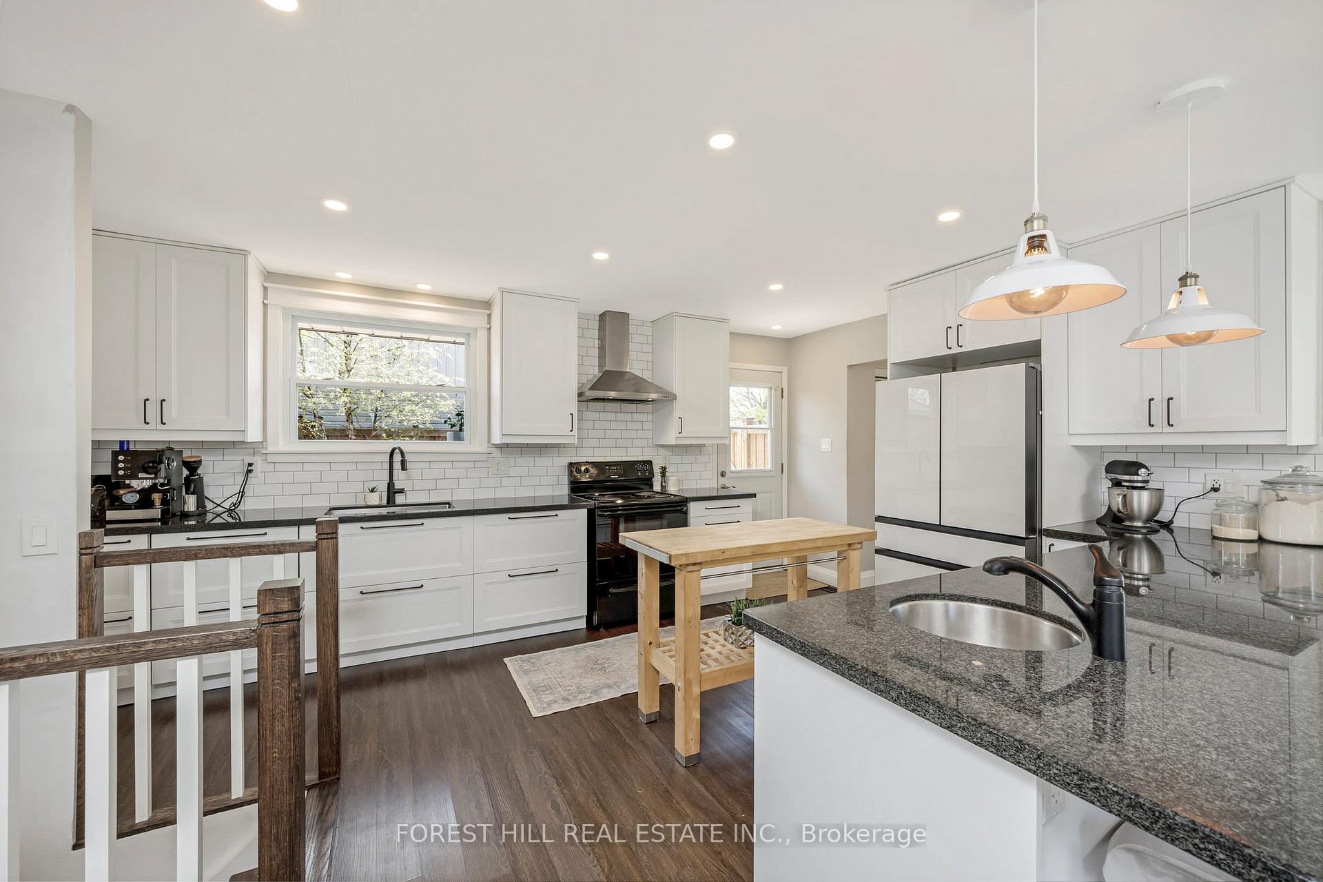 Photo 8 of 99 Gordon Drummond Avenue, Hamilton, Stoney Creek Mountain — HOMEH