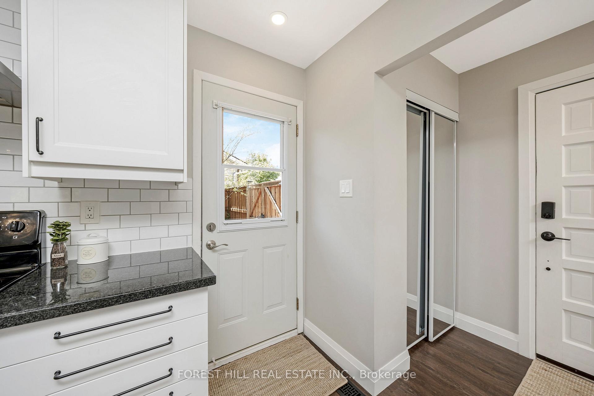 Photo 21 of 99 Gordon Drummond Avenue, Hamilton, Stoney Creek Mountain — HOMEH