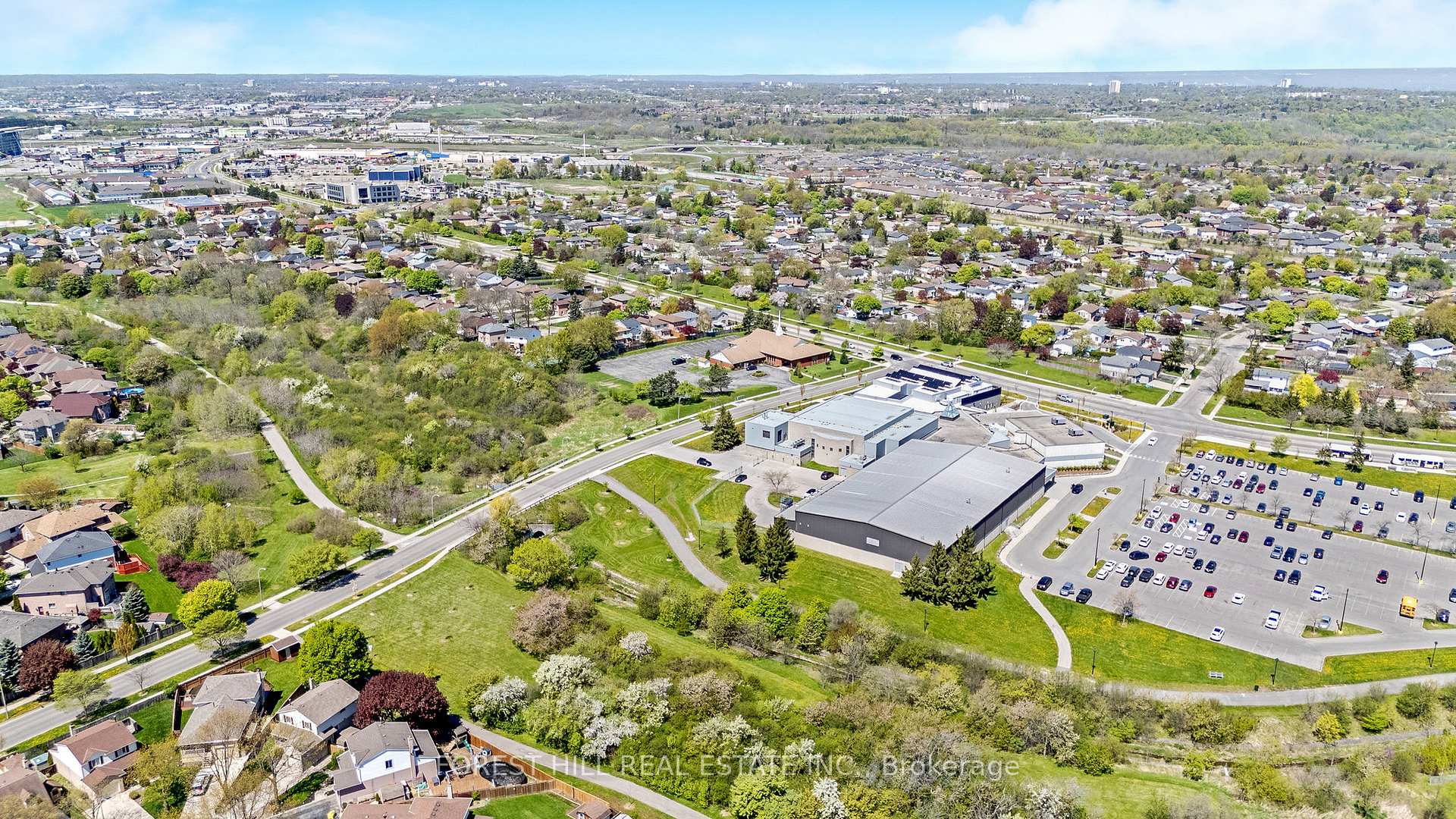 Photo 38 of 99 Gordon Drummond Avenue, Hamilton, Stoney Creek Mountain — HOMEH