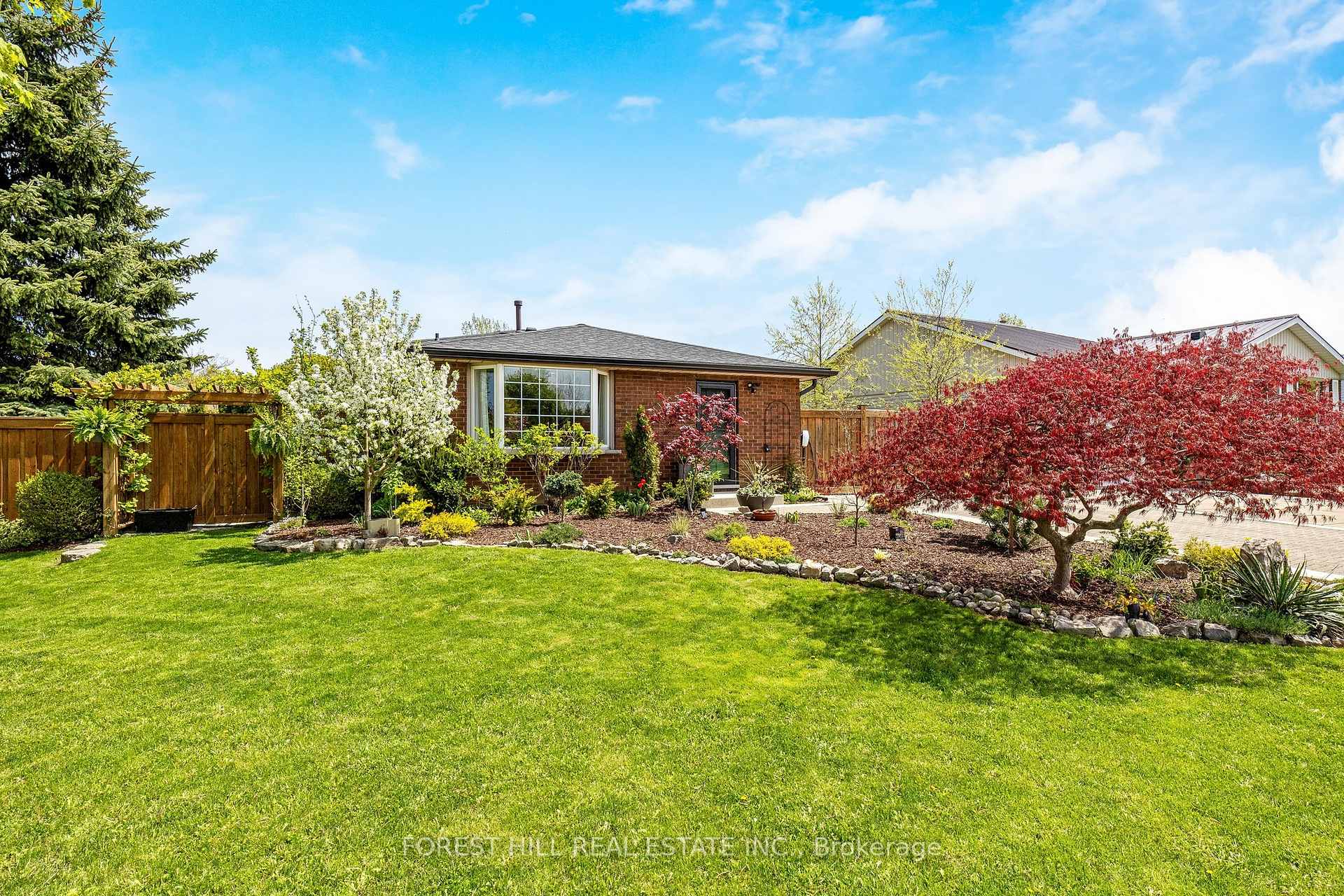 Photo 35 of 99 Gordon Drummond Avenue, Hamilton, Stoney Creek Mountain — HOMEH