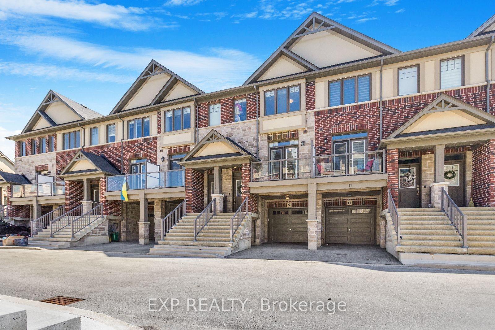 Photo 2 of 9 Pringle Lane, Hamilton, Ancaster — HOMEH