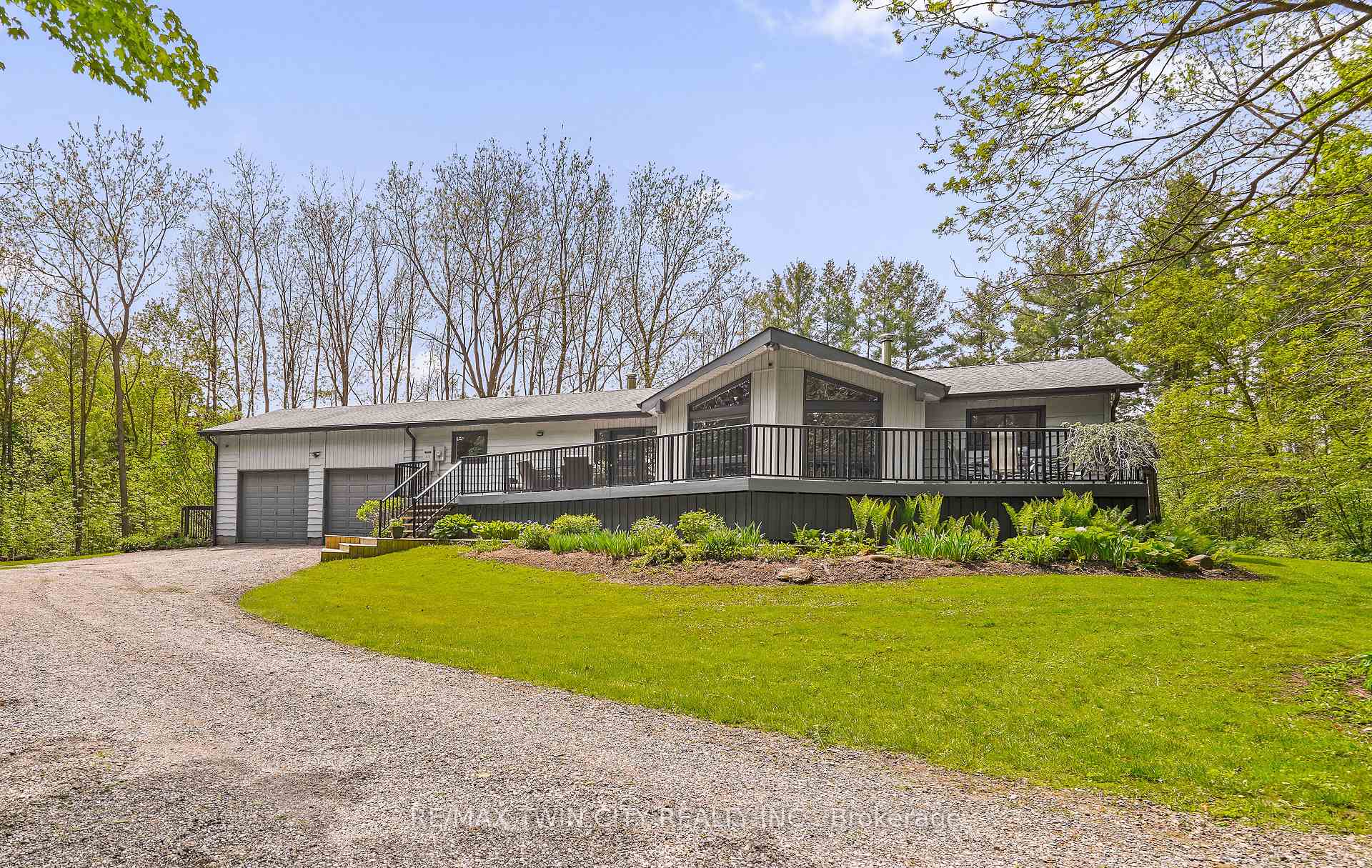 Photo 1 of 103 Fourth Concession Road, Brant, Burford — HOMEH