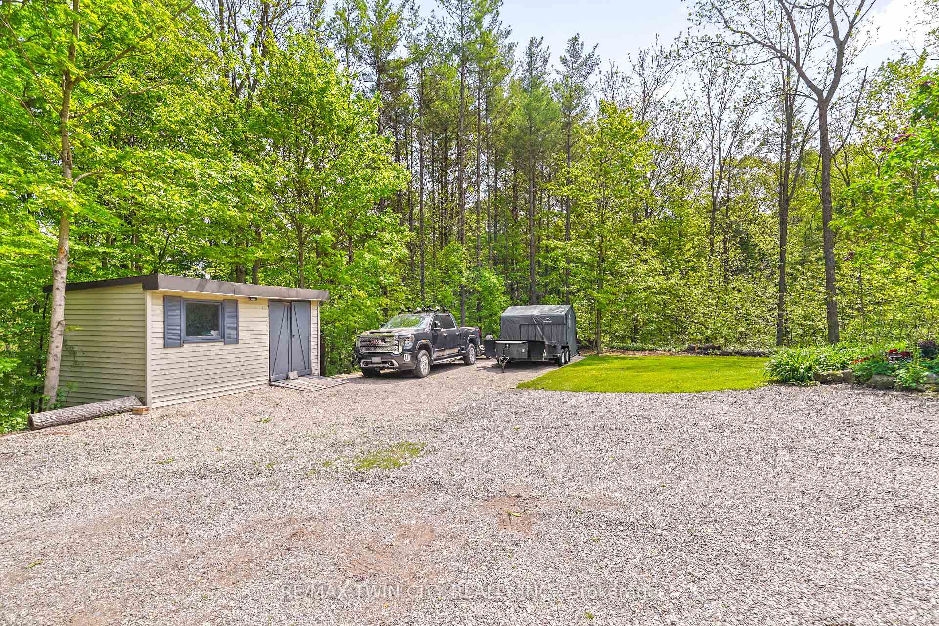 Photo 3 of 103 Fourth Concession Road, Brant, Burford — HOMEH