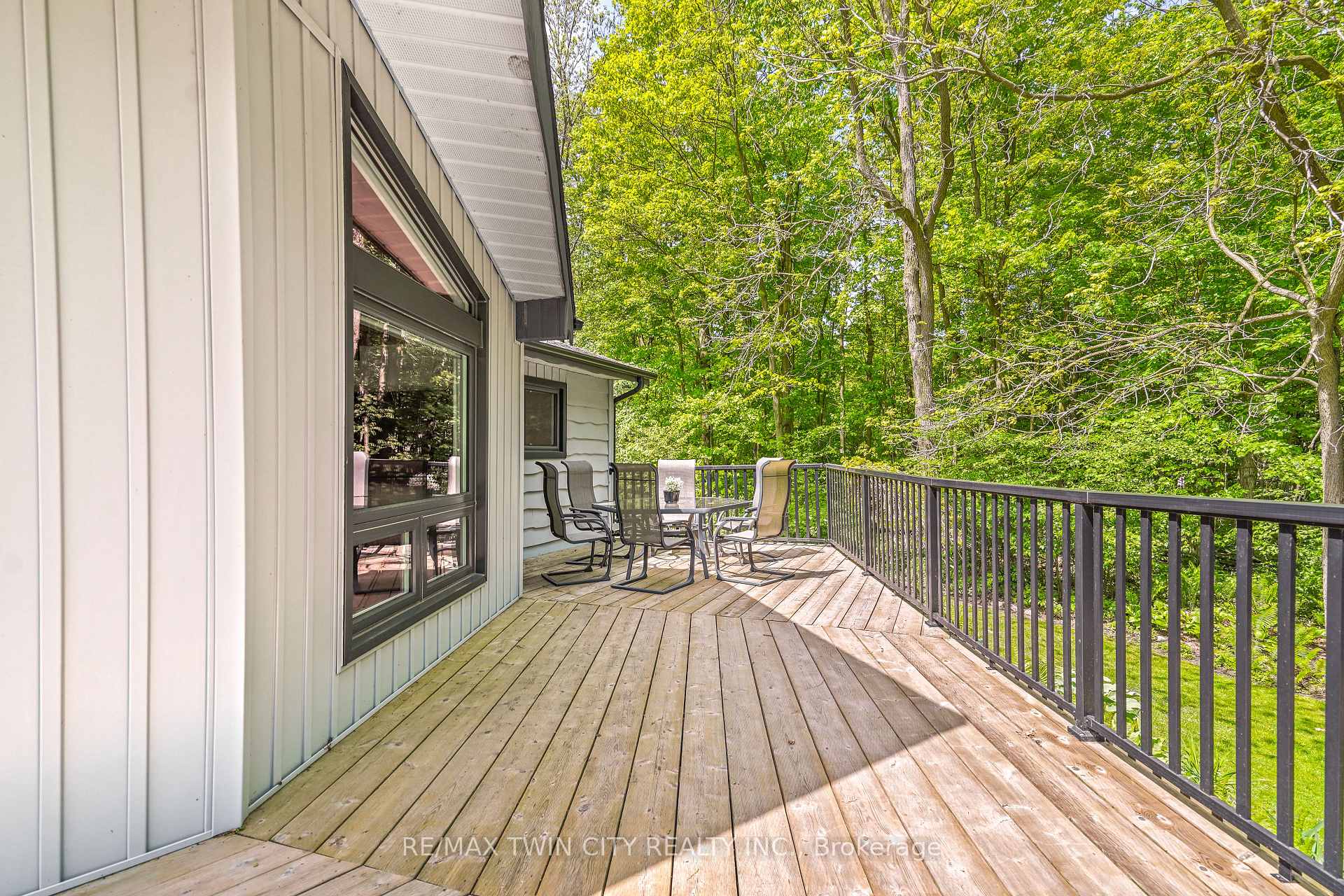 Photo 8 of 103 Fourth Concession Road, Brant, Burford — HOMEH