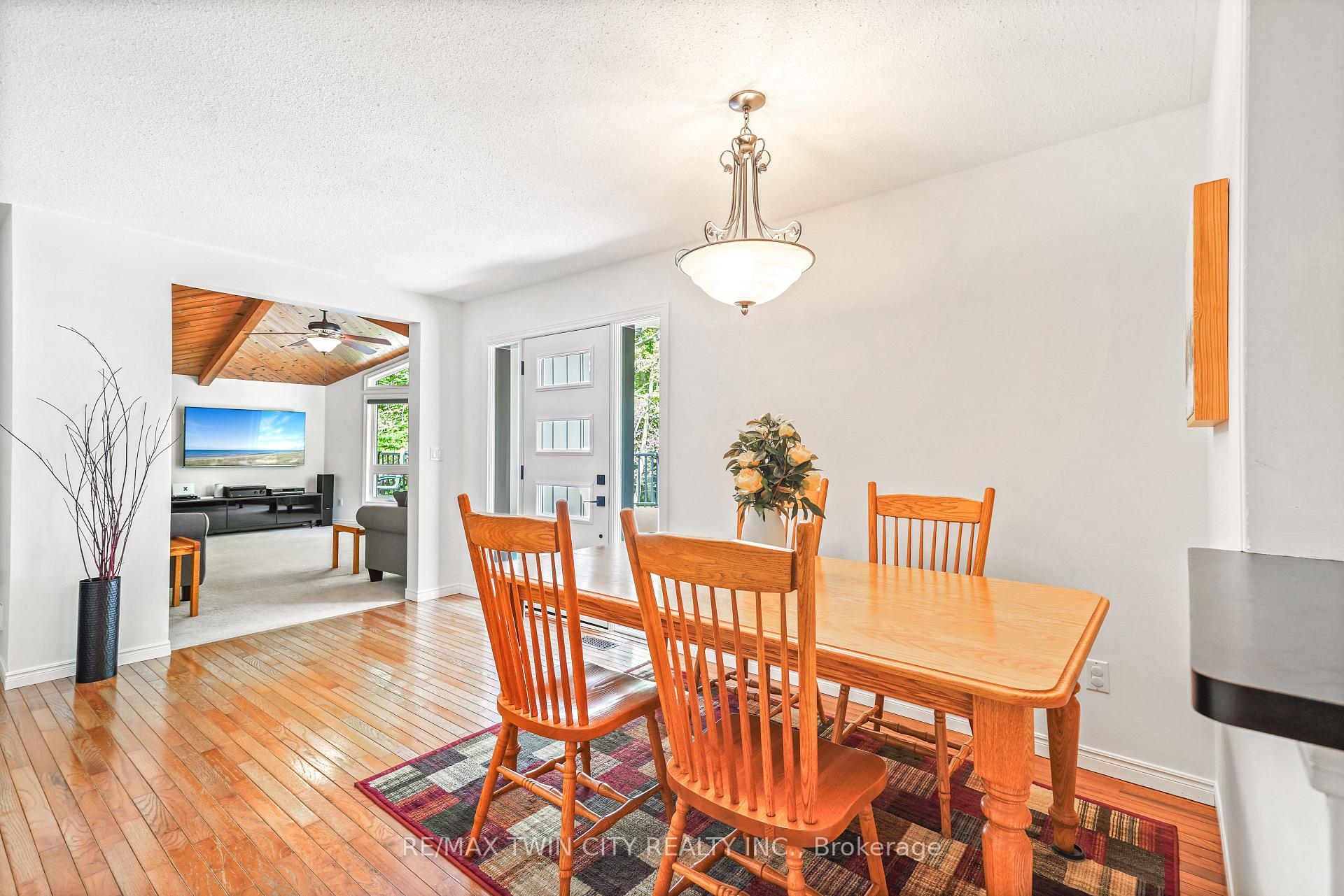 Photo 11 of 103 Fourth Concession Road, Brant, Burford — HOMEH