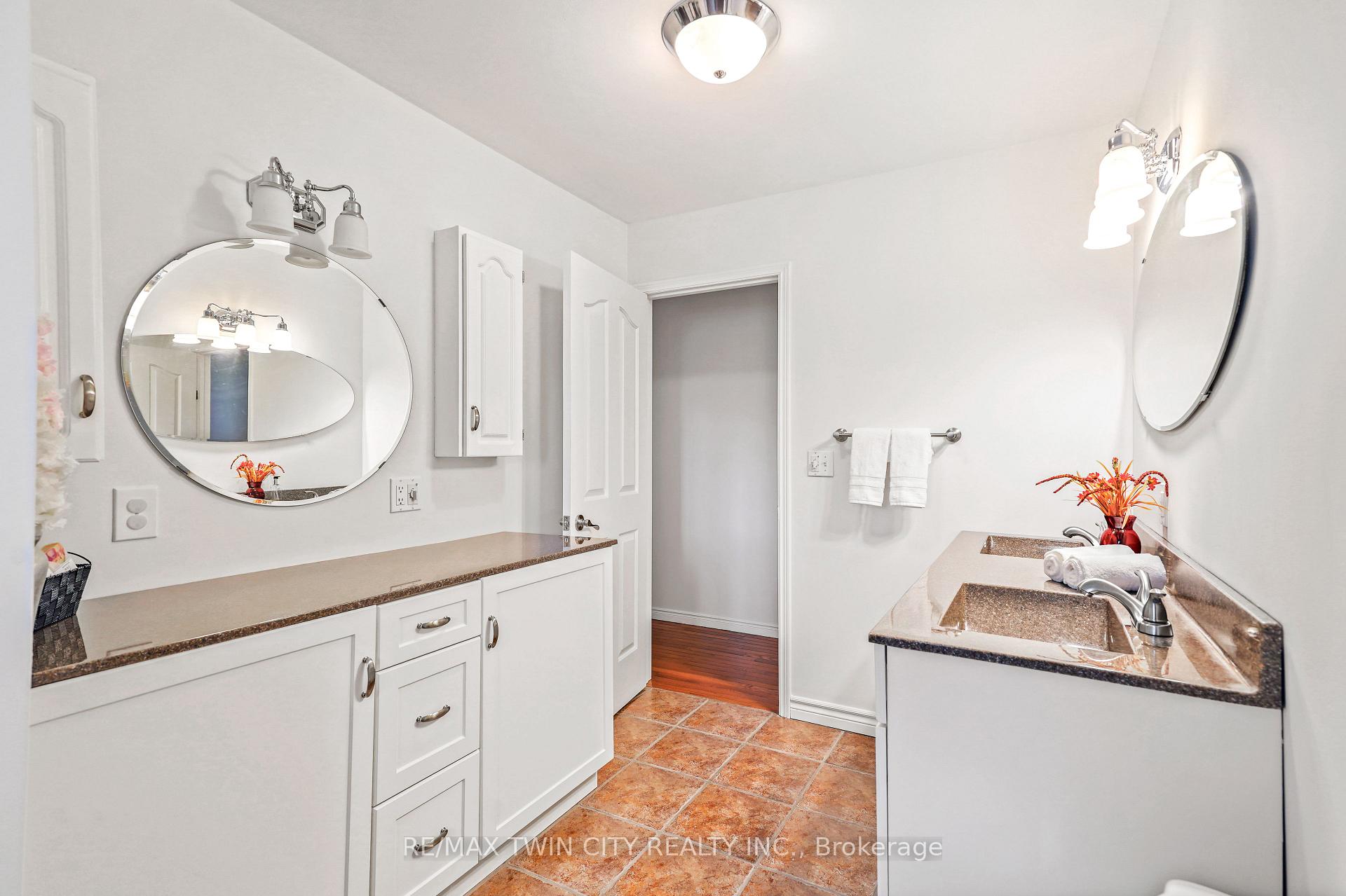 Photo 37 of 103 Fourth Concession Road, Brant, Burford — HOMEH