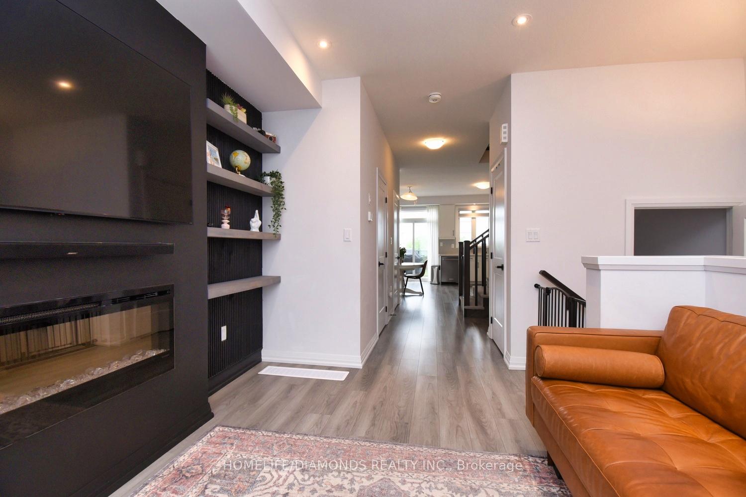 Photo 7 of Unit 14, 106 Court Drive, Brant, Paris — HOMEH