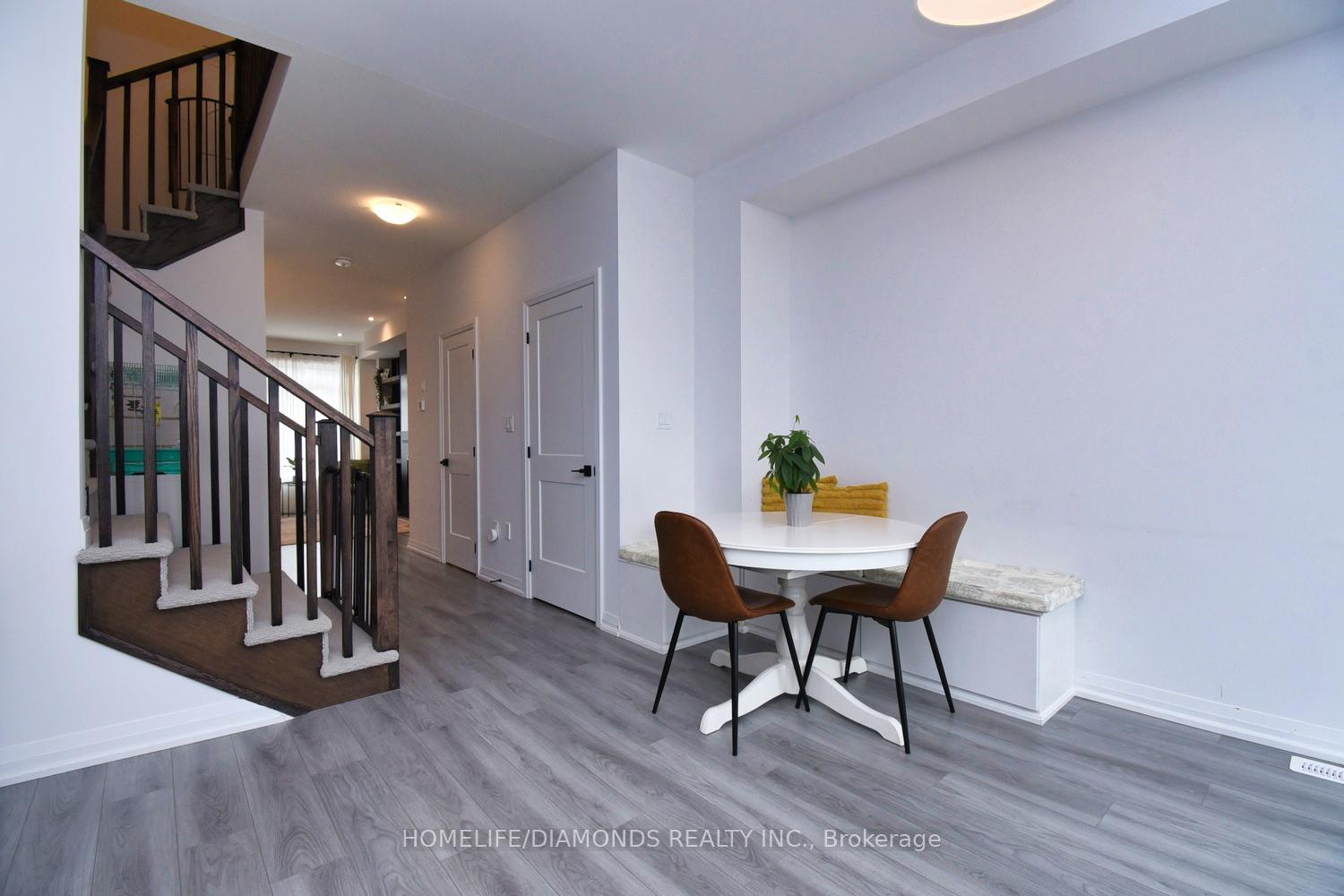 Photo 10 of Unit 14, 106 Court Drive, Brant, Paris — HOMEH