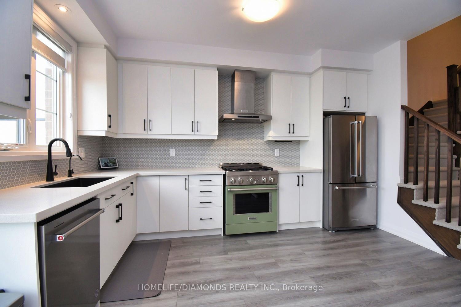 Photo 13 of Unit 14, 106 Court Drive, Brant, Paris — HOMEH
