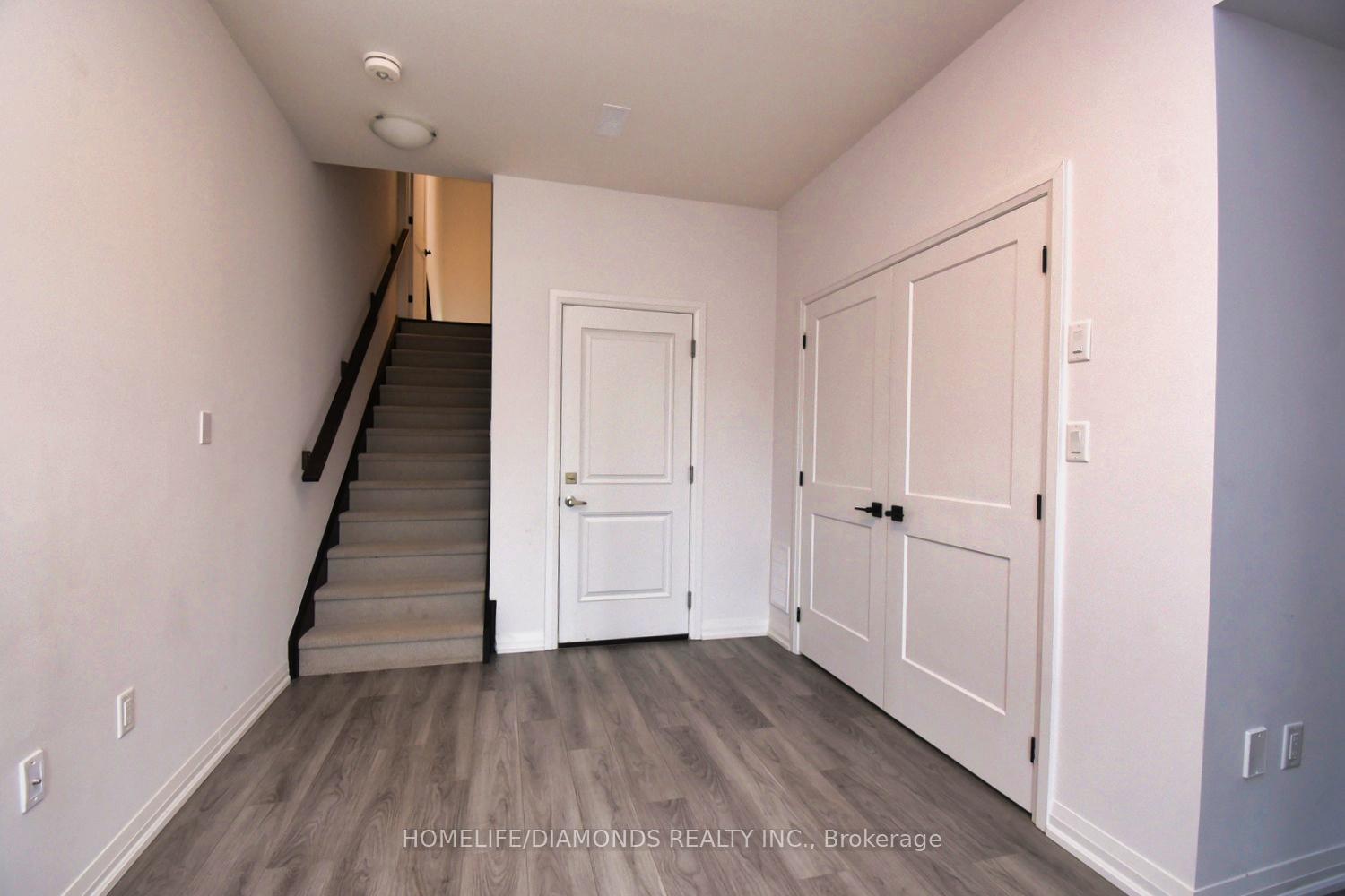 Photo 38 of Unit 14, 106 Court Drive, Brant, Paris — HOMEH