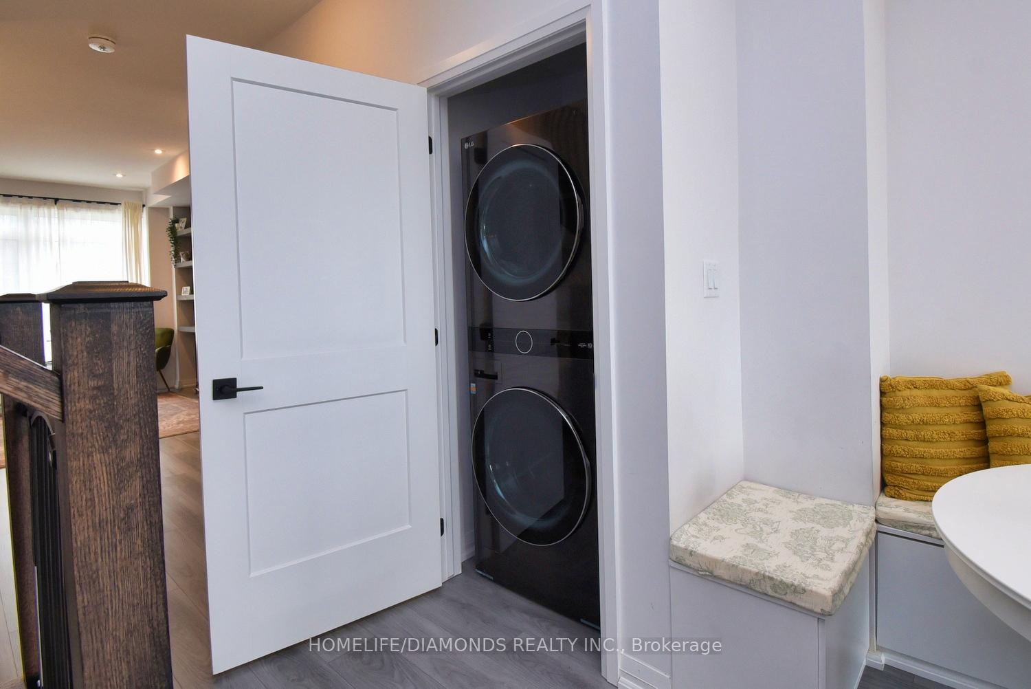 Photo 43 of Unit 14, 106 Court Drive, Brant, Paris — HOMEH