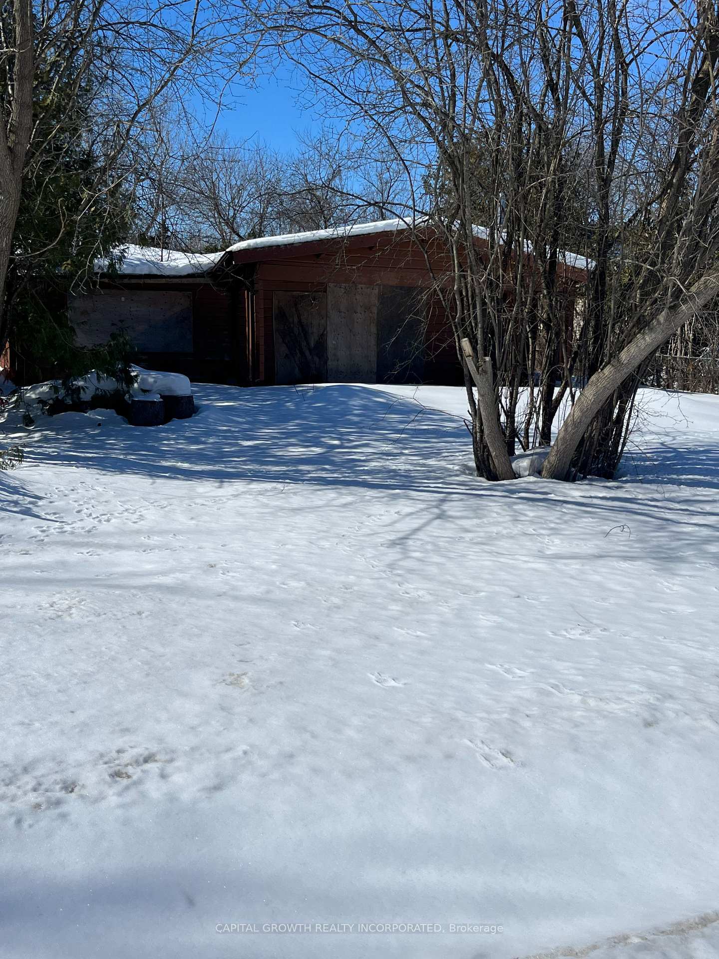 Photo 4 of 38 Sumach Drive, Georgina, Virginia — HOMEH
