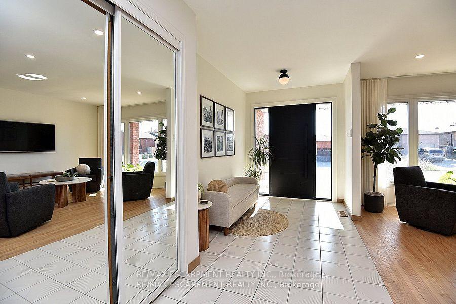 Photo 32 of 81 Glenayr Street, Hamilton, Gilkson — HOMEH