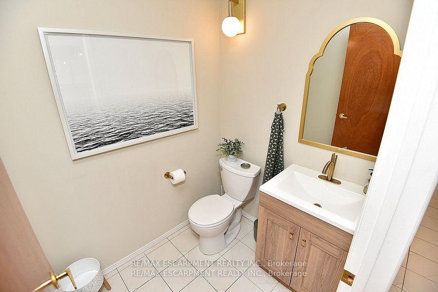 Photo 28 of 81 Glenayr Street, Hamilton, Gilkson — HOMEH